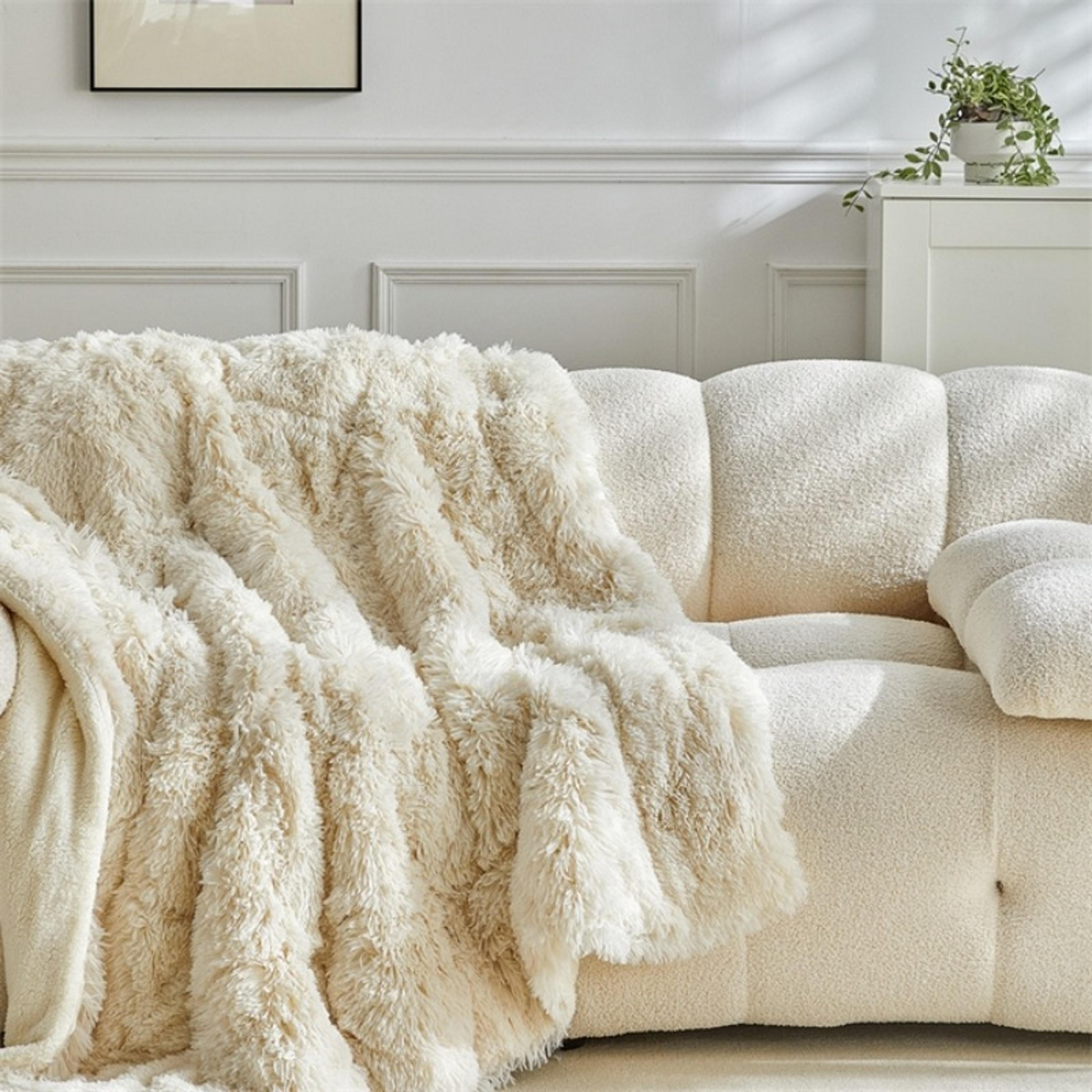 luxury mink fleece blanket with double lamb fleece plush for sofa, bed & all season comfort