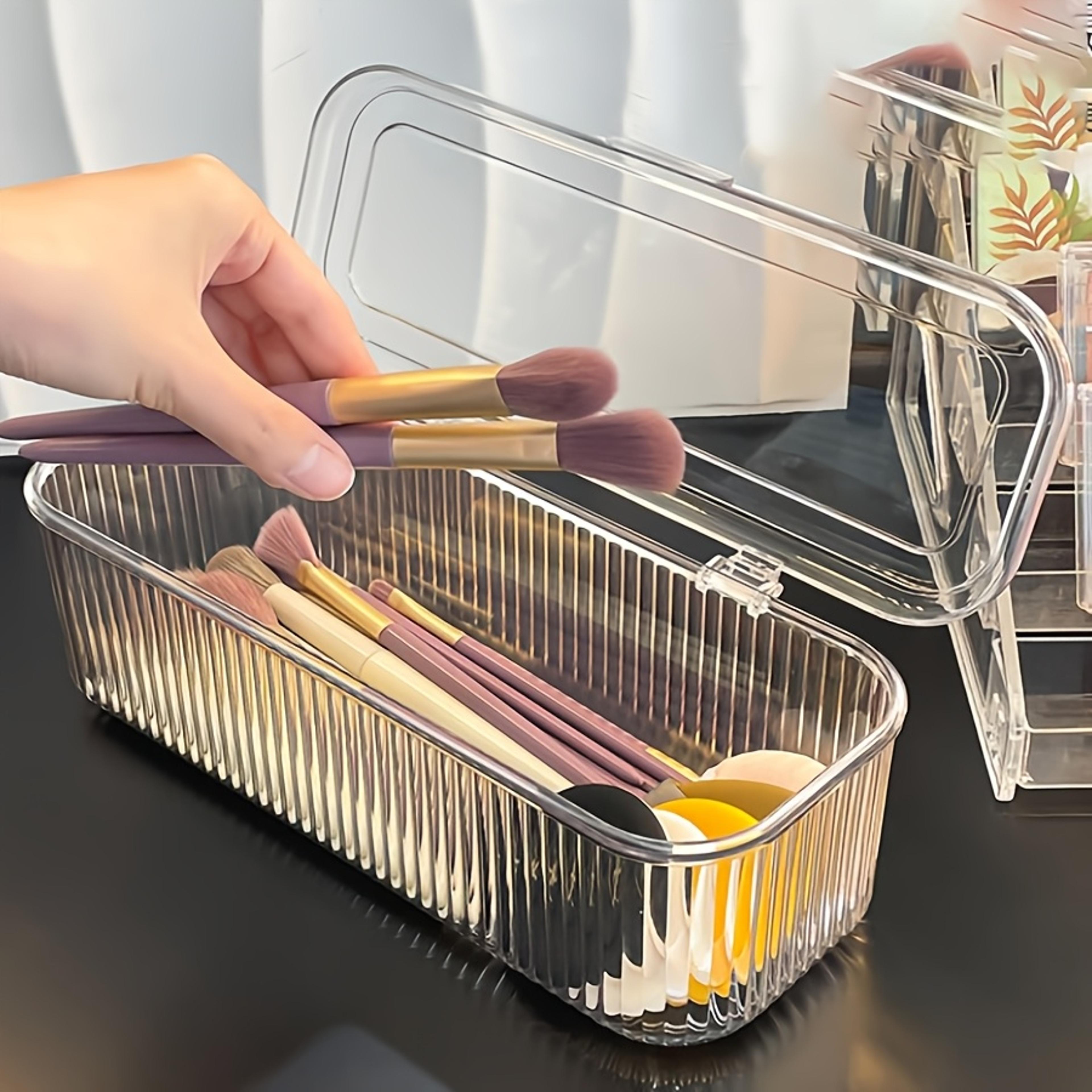 dustproof acrylic makeup organizer with lid for brushes, beauty sponges and puffs