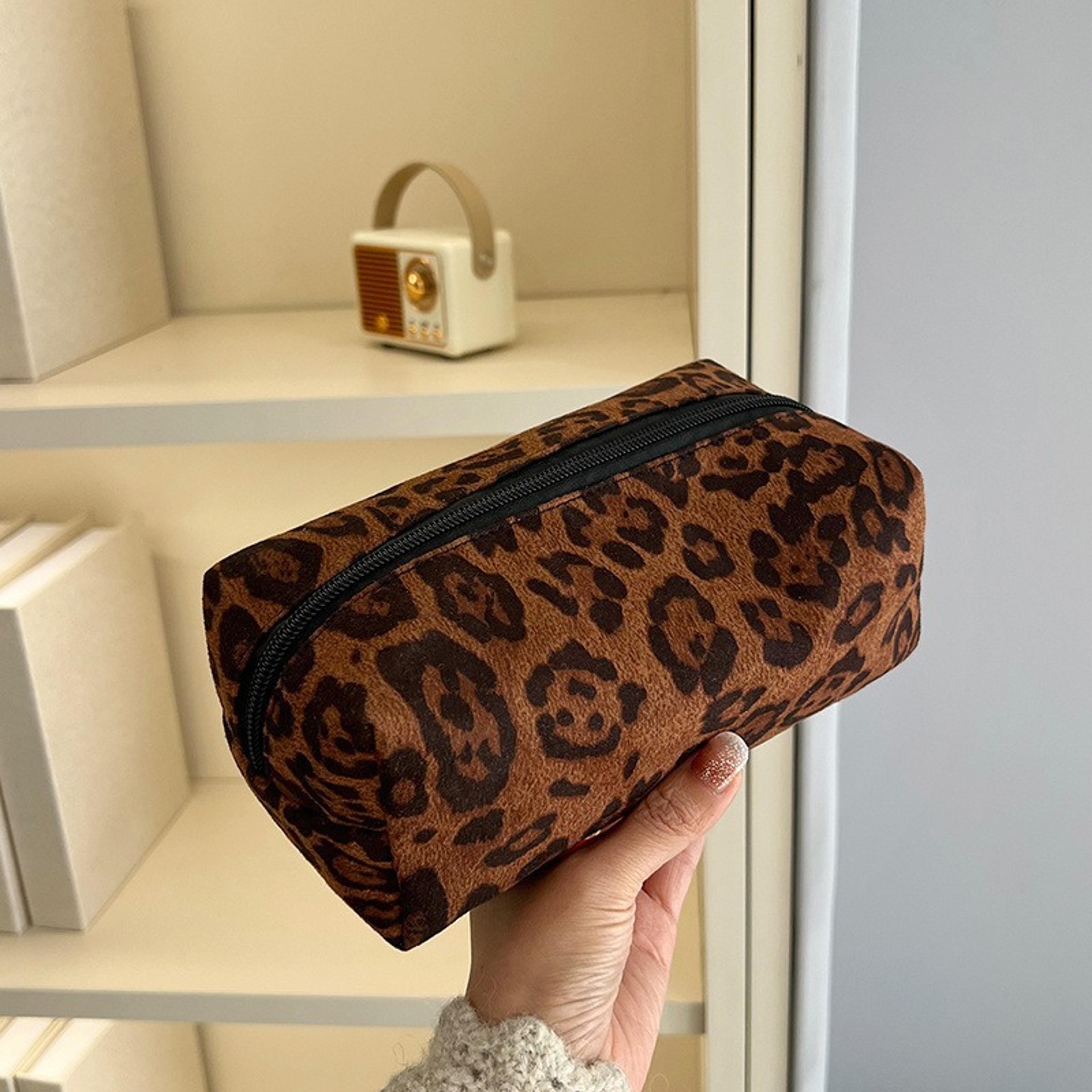 leopard print large travel makeup bag cosmetic organizer with zipper