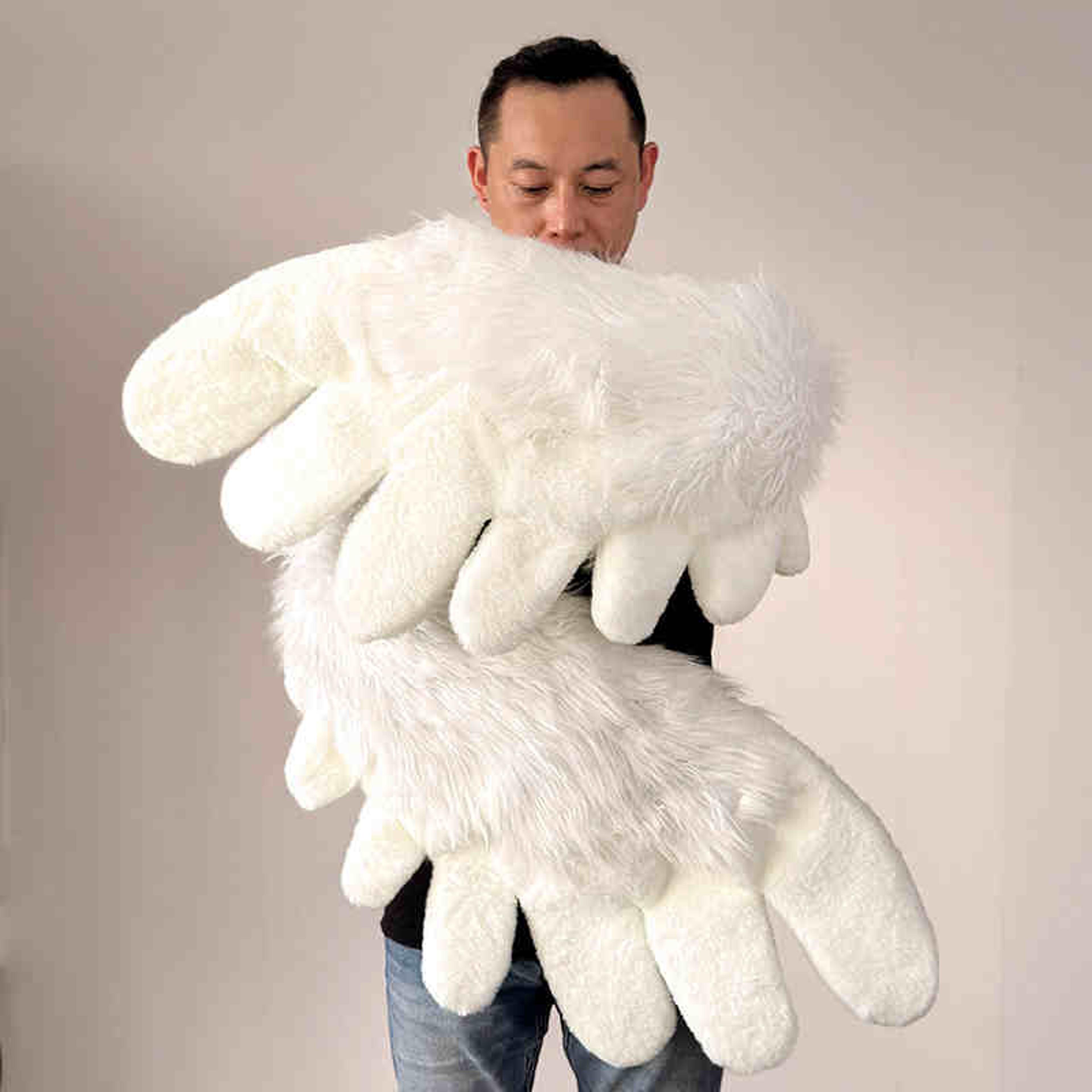 plush fursuit bird wings with animal claws for cosplay and kigurumi costumes