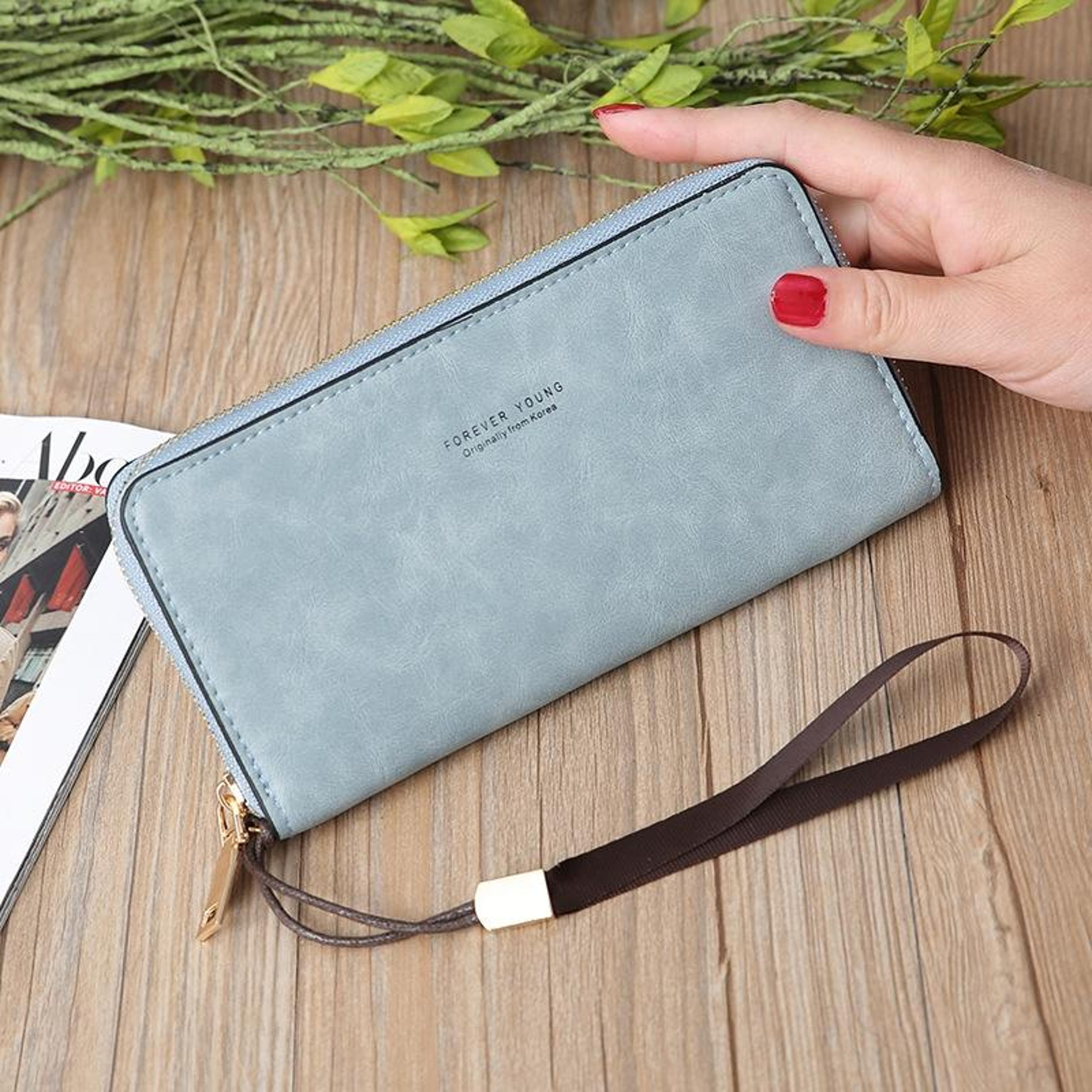 long zipper wallet for women with multiple compartments and card slots