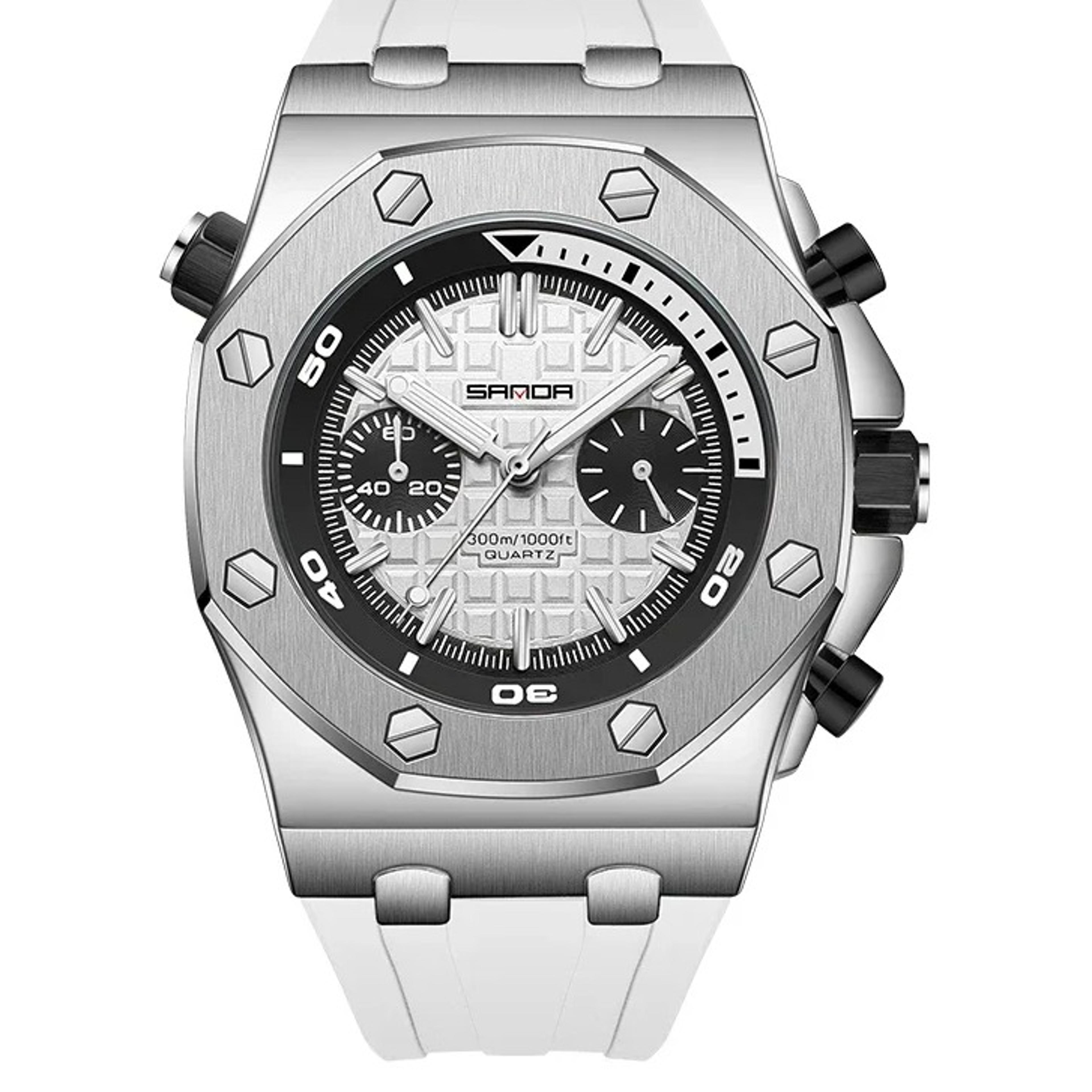 tactical mens quartz watch with luminous analog display and water resistance