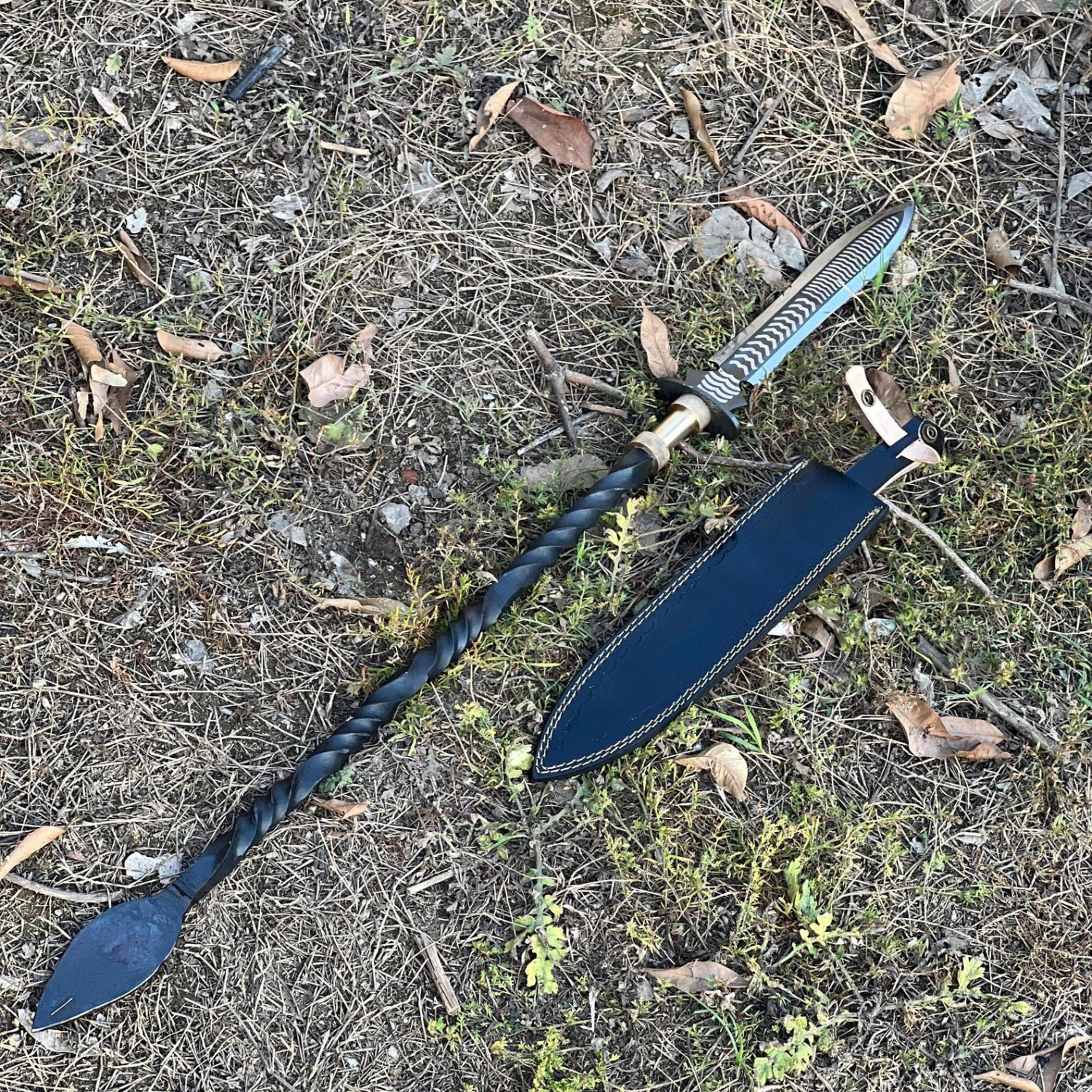 hand forged leaf blade spear – handmade twisted shaft polearm with engraved steel head & leather sheath