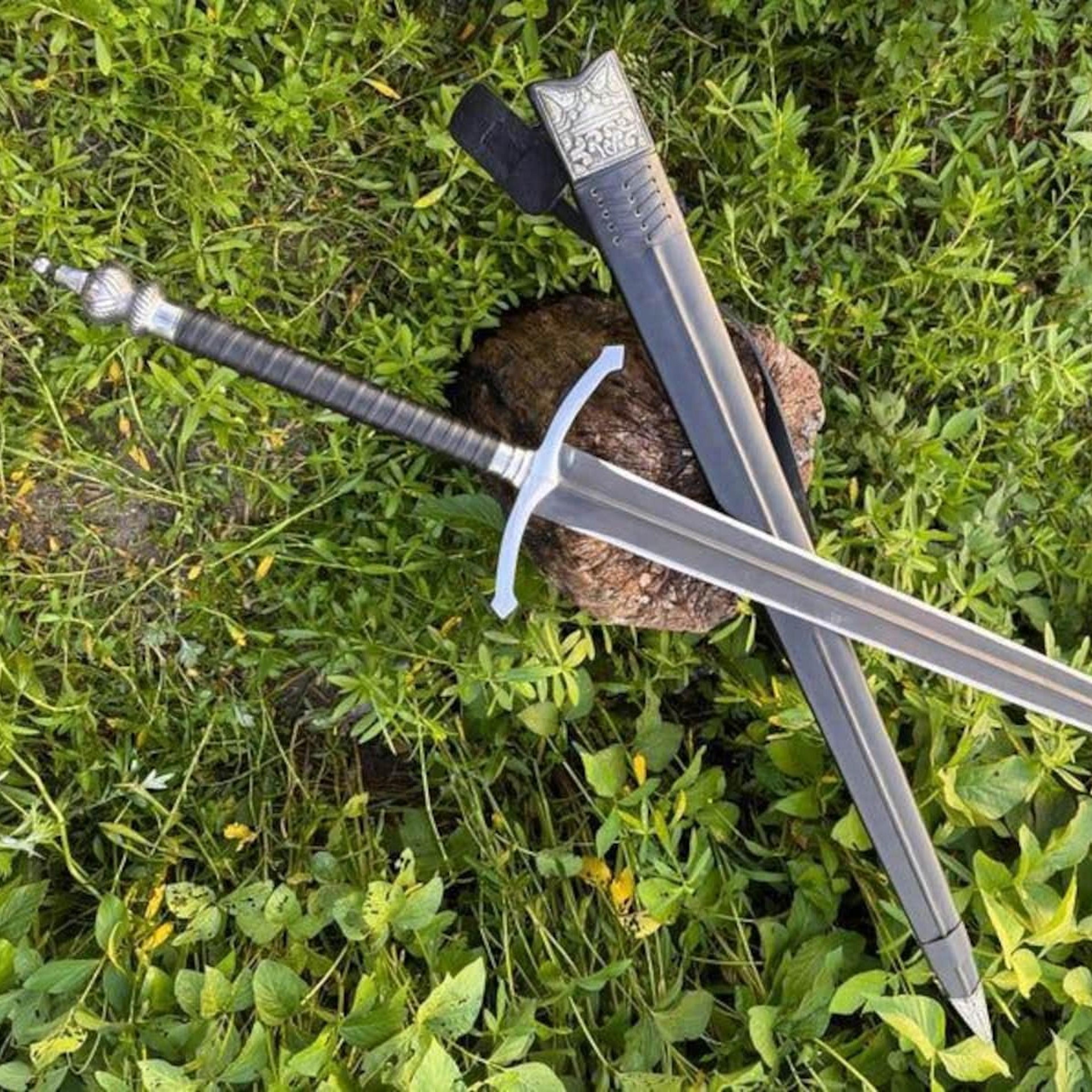 46in medieval greatsword with fuller steel blade, black wrapped grip & ornate black scabbard