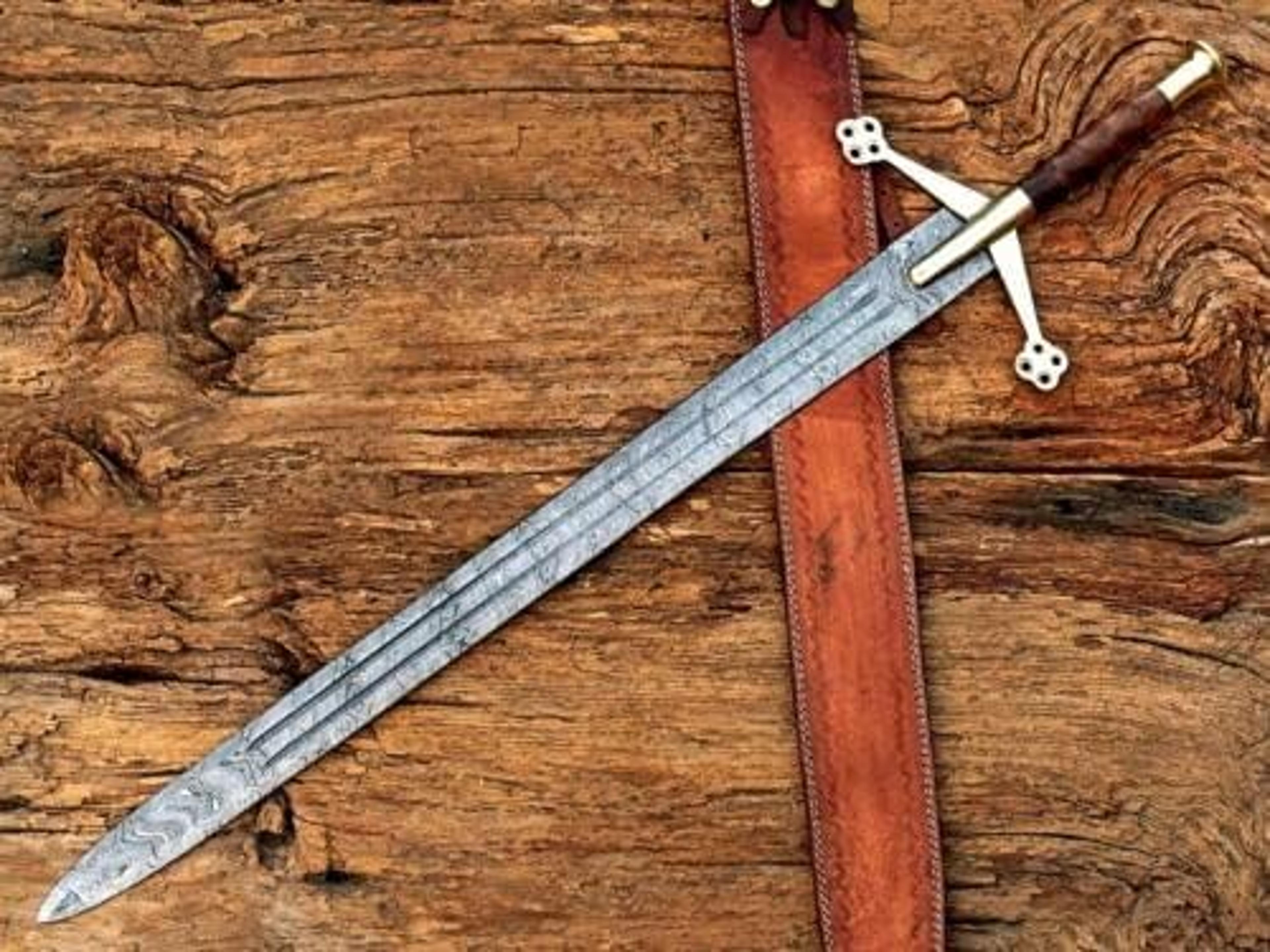handmade damascus steel long scottish claymore viking hiking sword with cow leather sheath