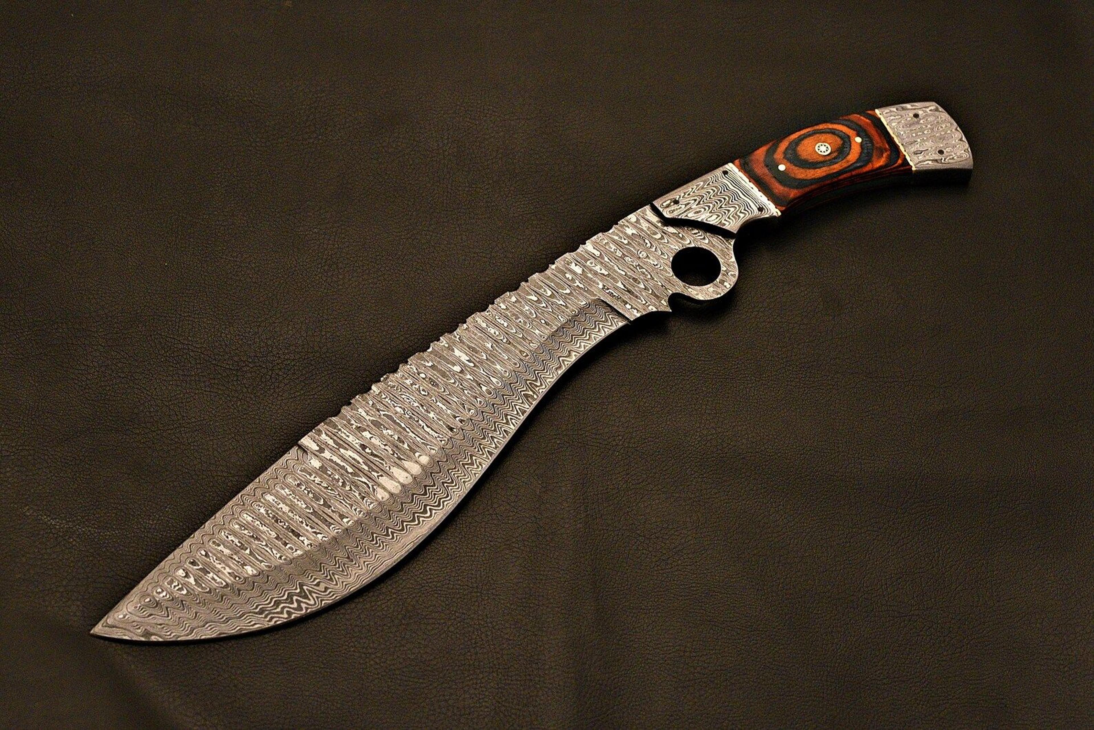 handmade damascus bowie knife | camping & edc blade with leather sheath
