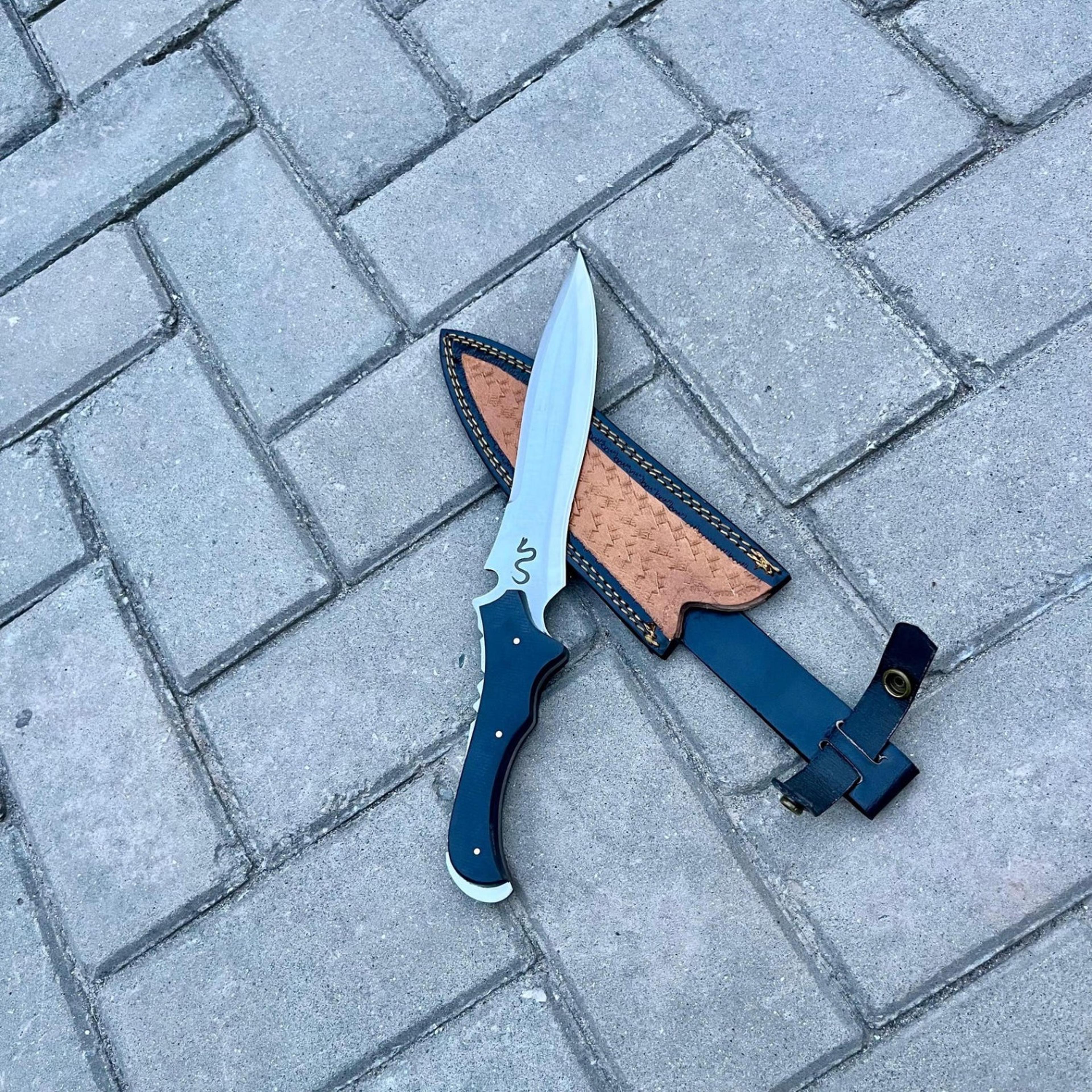 resident evil 4 krauser inspired handcrafted collectible knife - re4 remake gaming replica