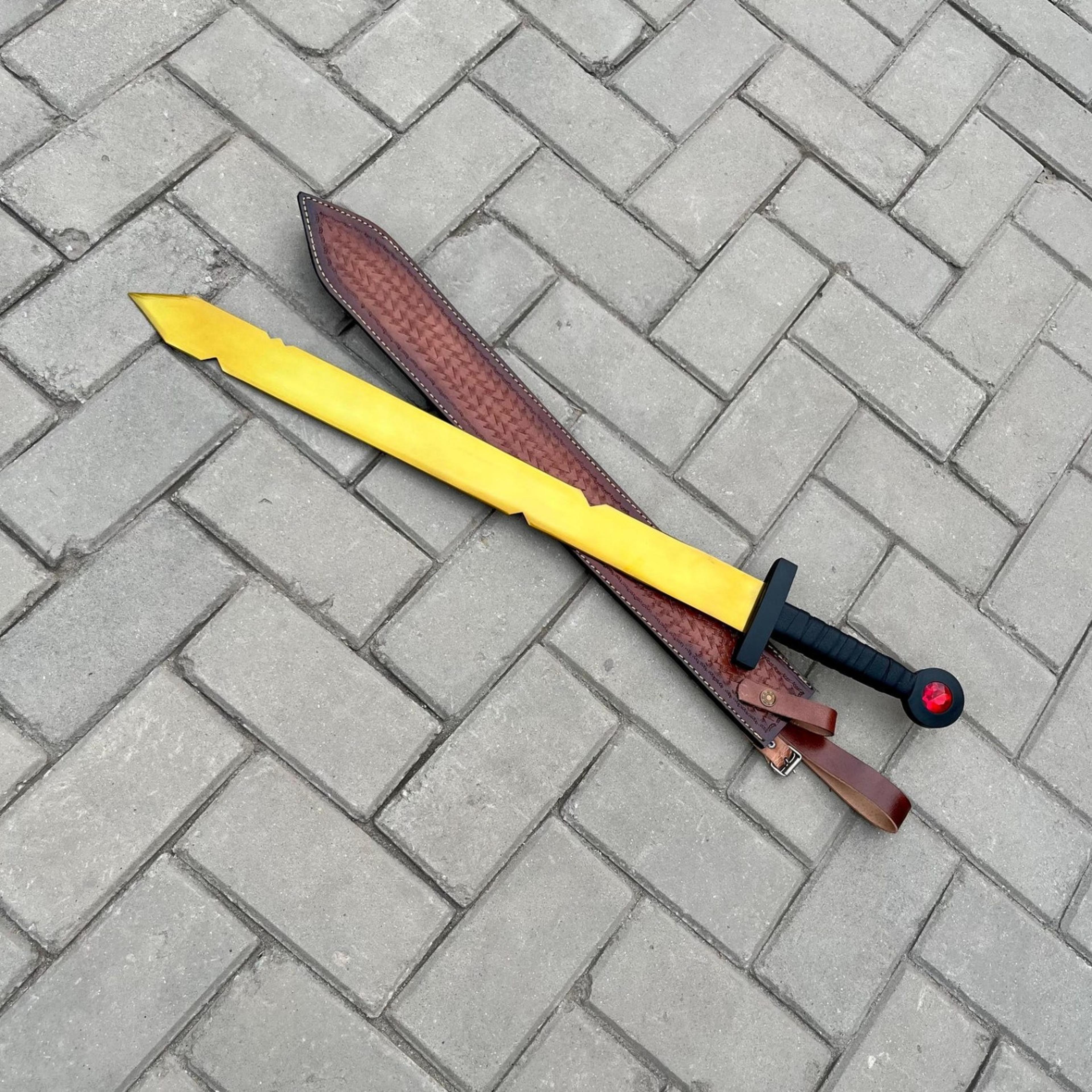 36in sword of martin the warrior replica redwall steel blade black leather grip red pommel for display