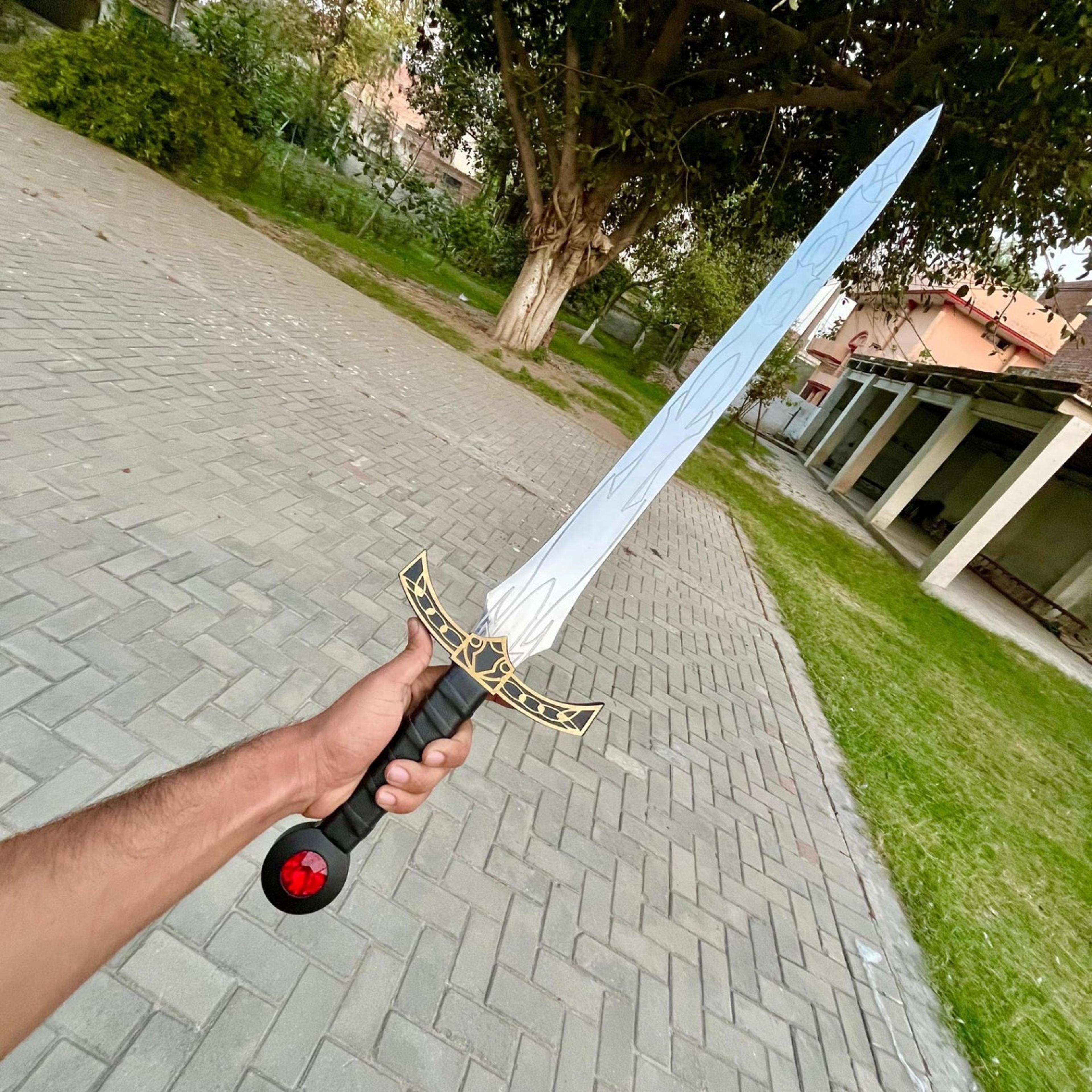 36in goldryn sword replica throne of glass stainless steel etched blade brass guard red gem pommel