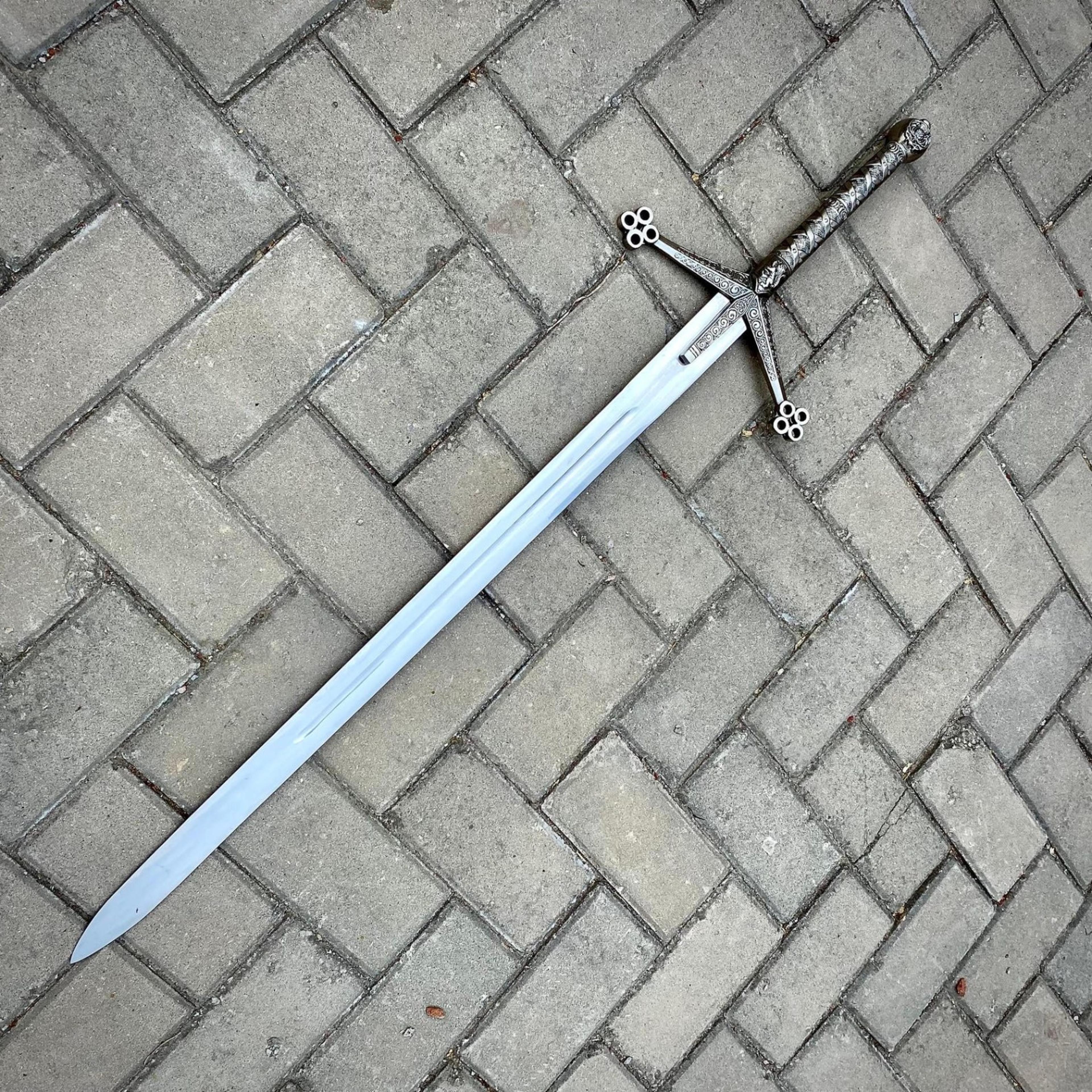 40in scottish claymore sword replica steel blade quatrefoil guard for display, cosplay & collectors