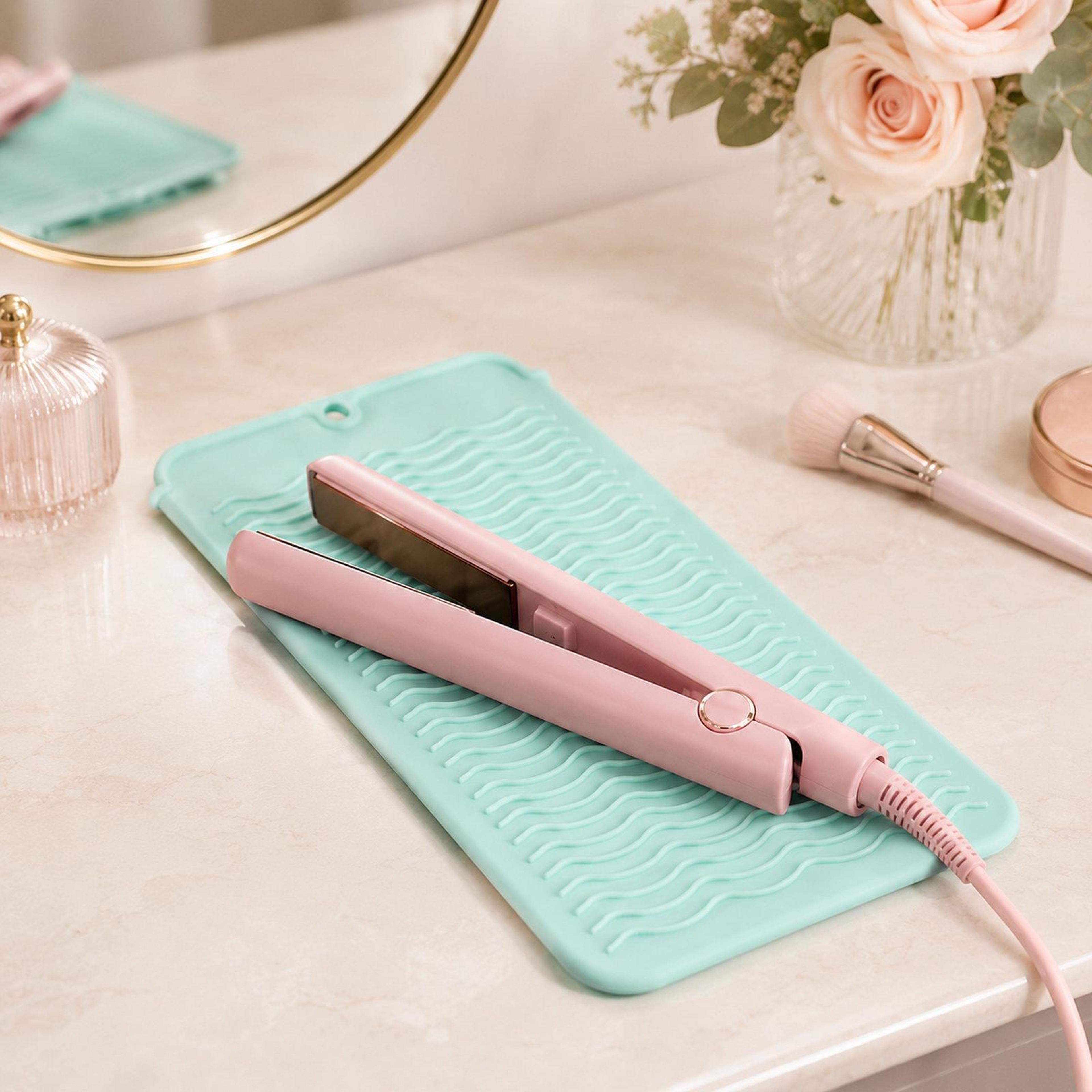 heat resistant silicone curling iron mat travel pouch for flat iron holder hair tool organizer