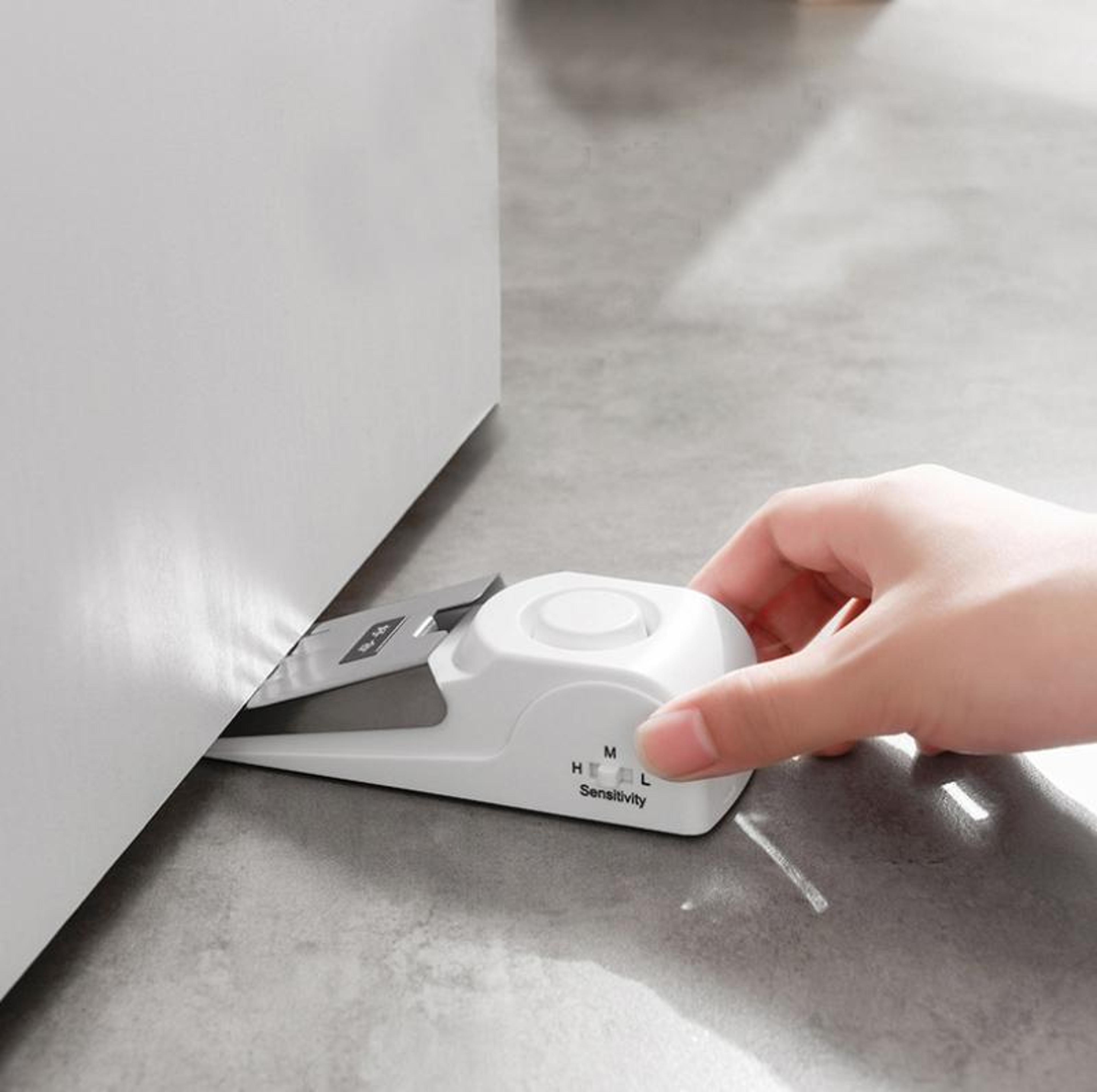 smart door stop alarm portable travel door security anti theft door block for hotels homes