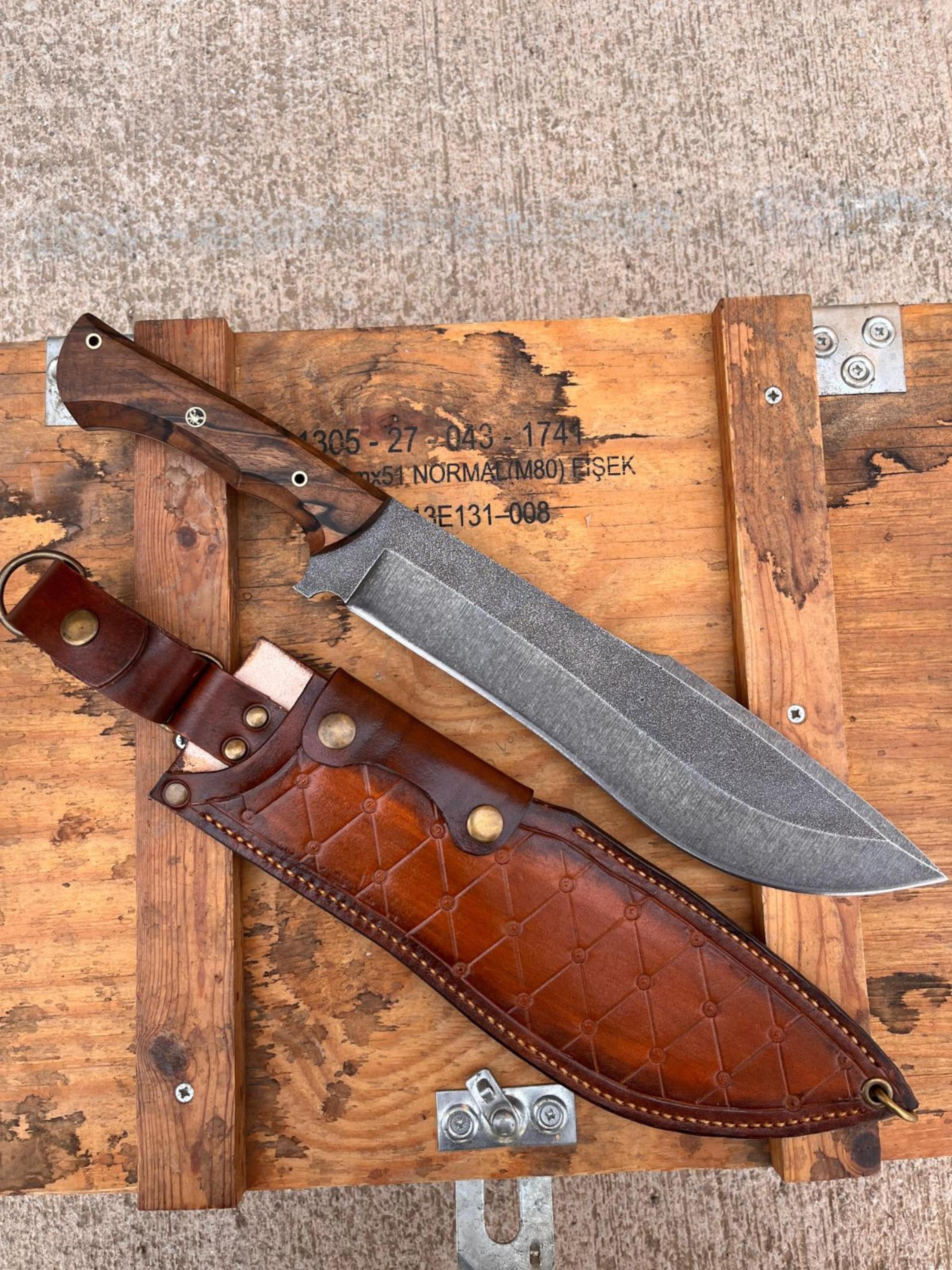 heavy chopper machete knife with sleipner steel & walnut wood grip