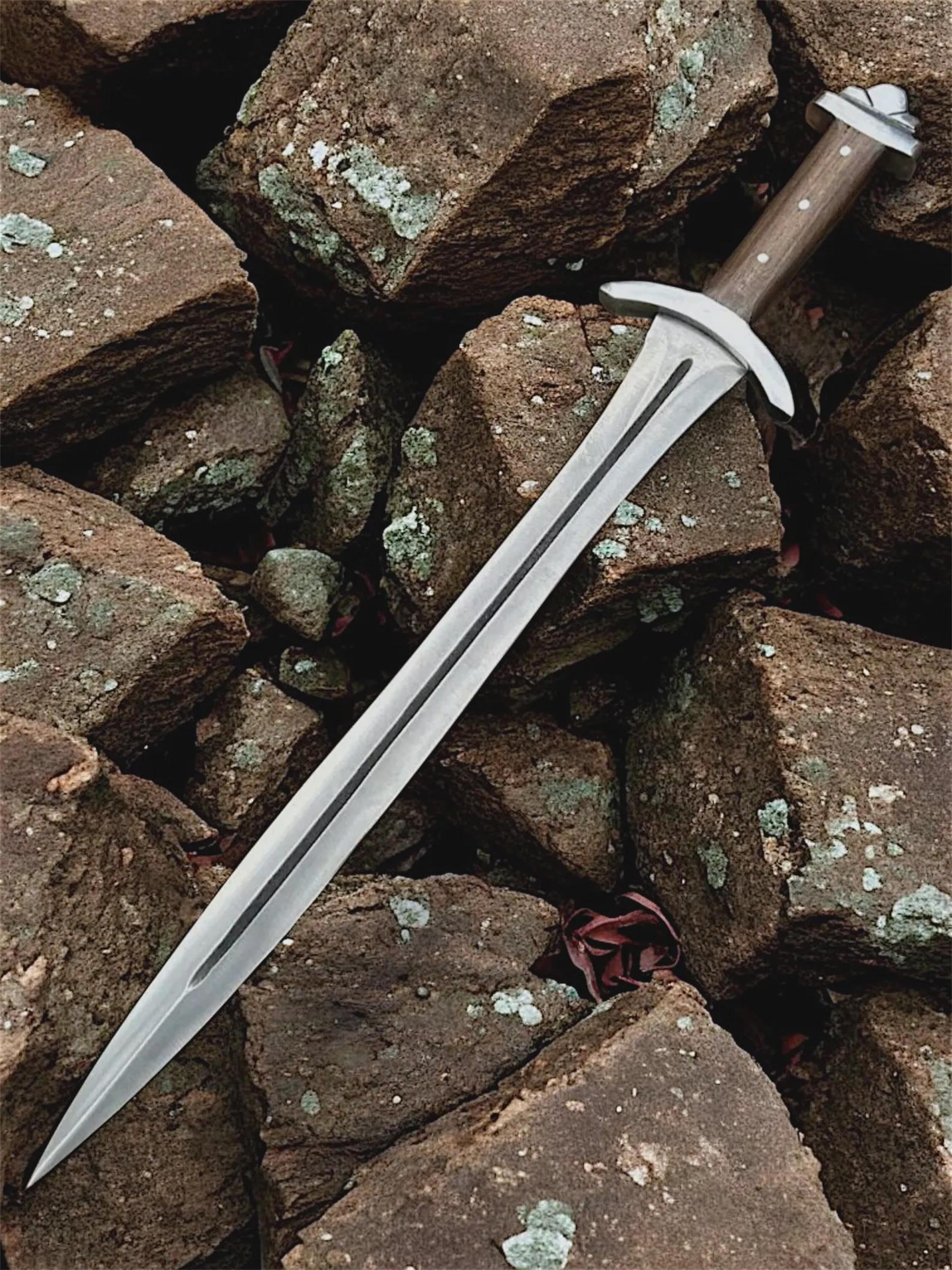 handmade high carbon steel short sword 26" with rosewood handle & leather sheath