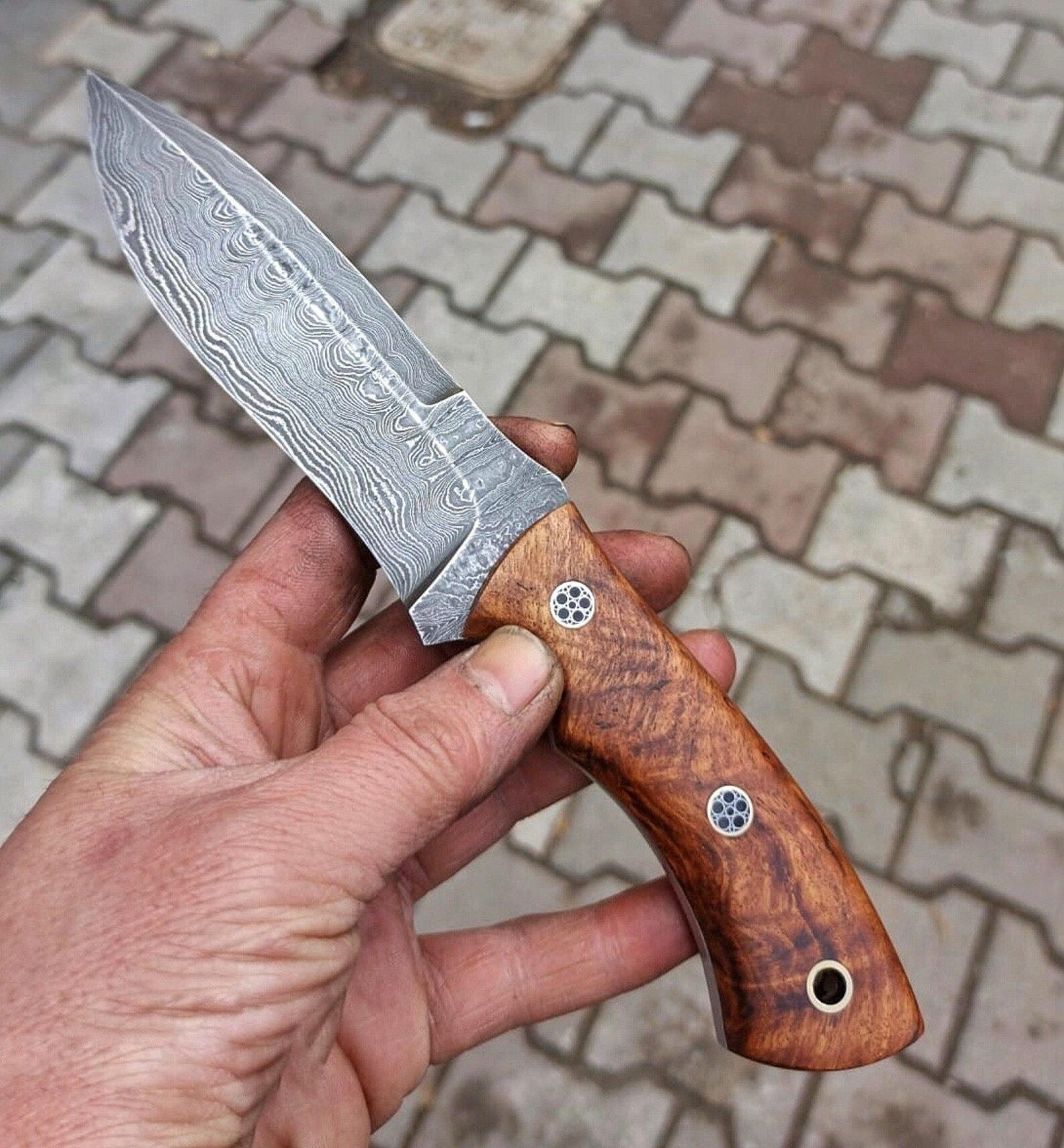blacksmith forged damascus hunting knife for belt carry, camping & survival use