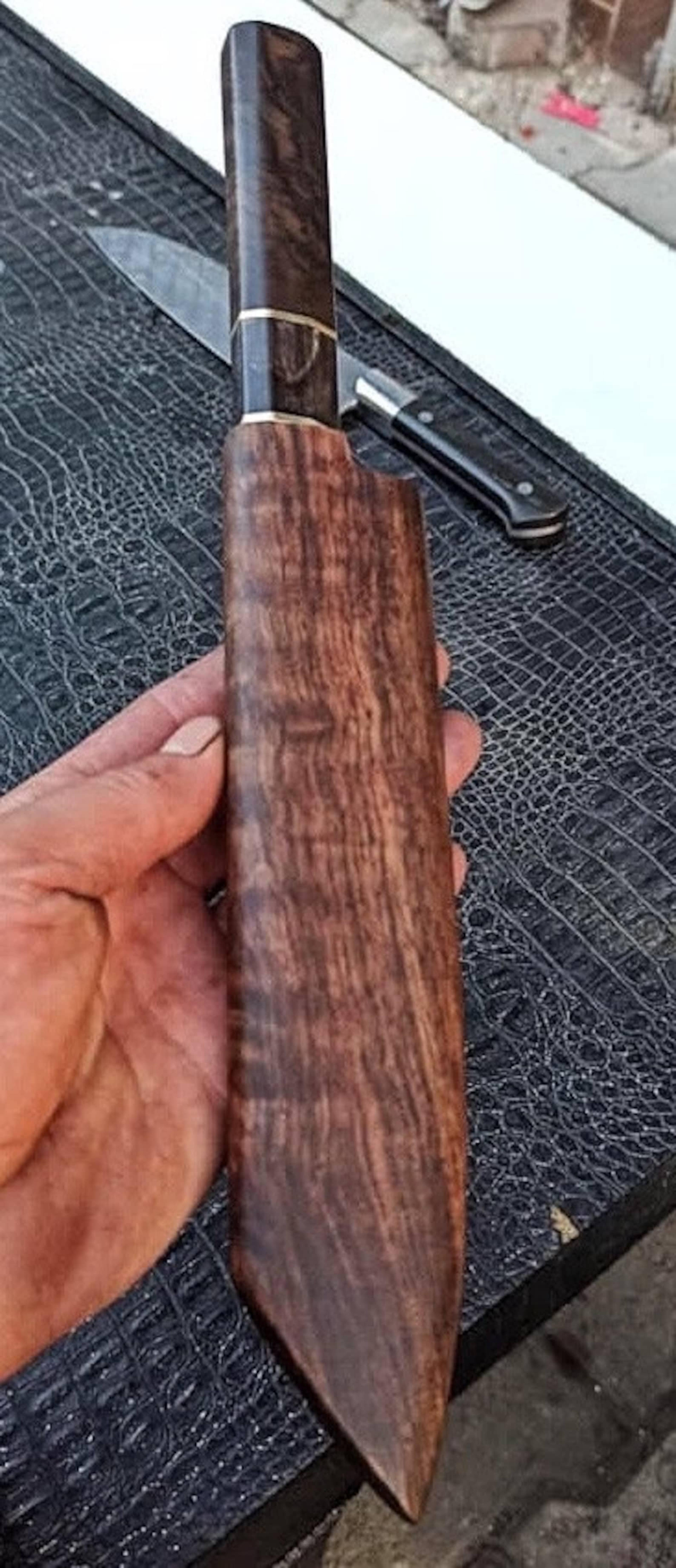 premium 150 layer damascus steel chef knife with walnut wood cow horn grip