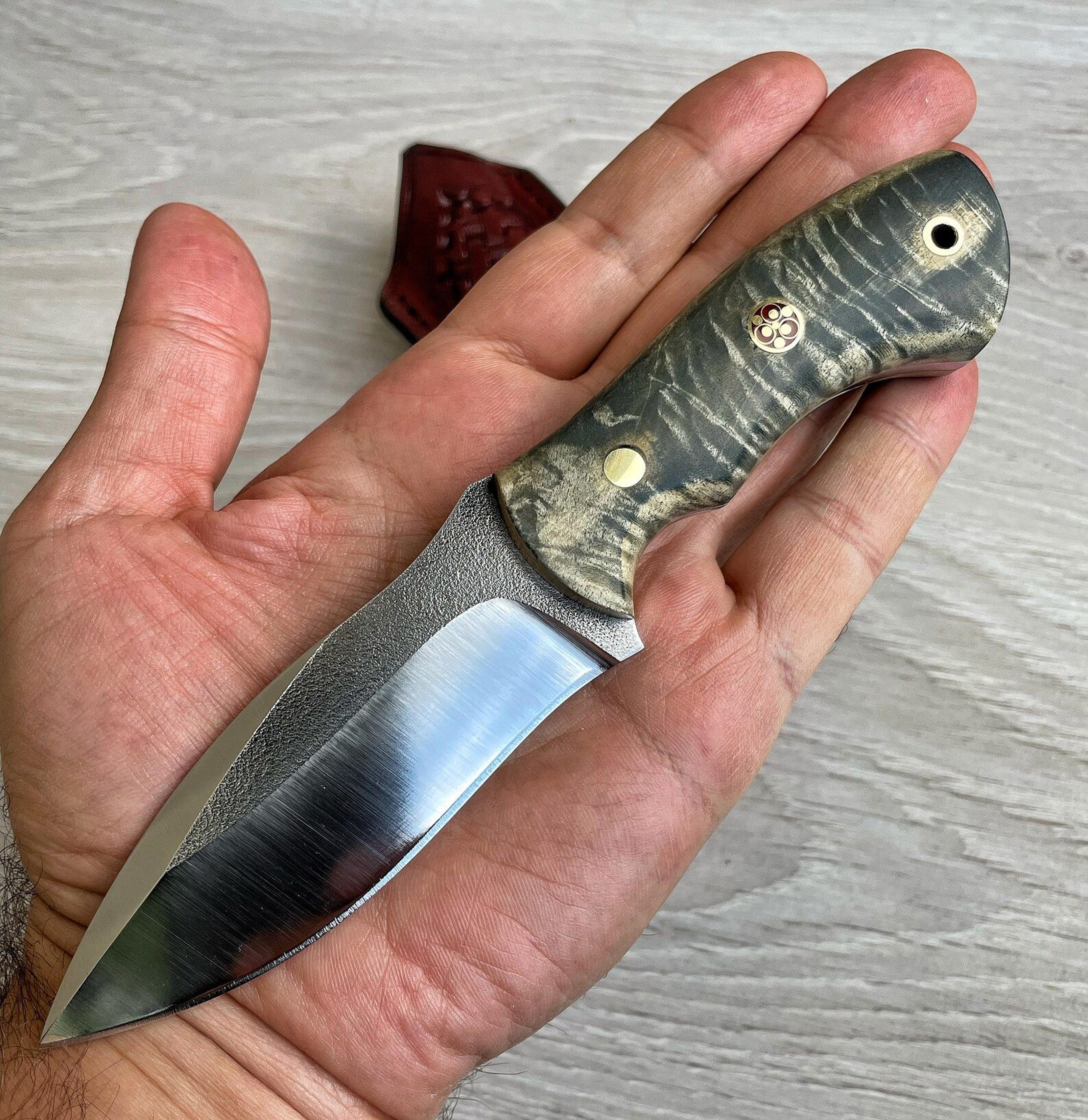 handmade n690 steel hunting knife – maple wood camping & skinning blade