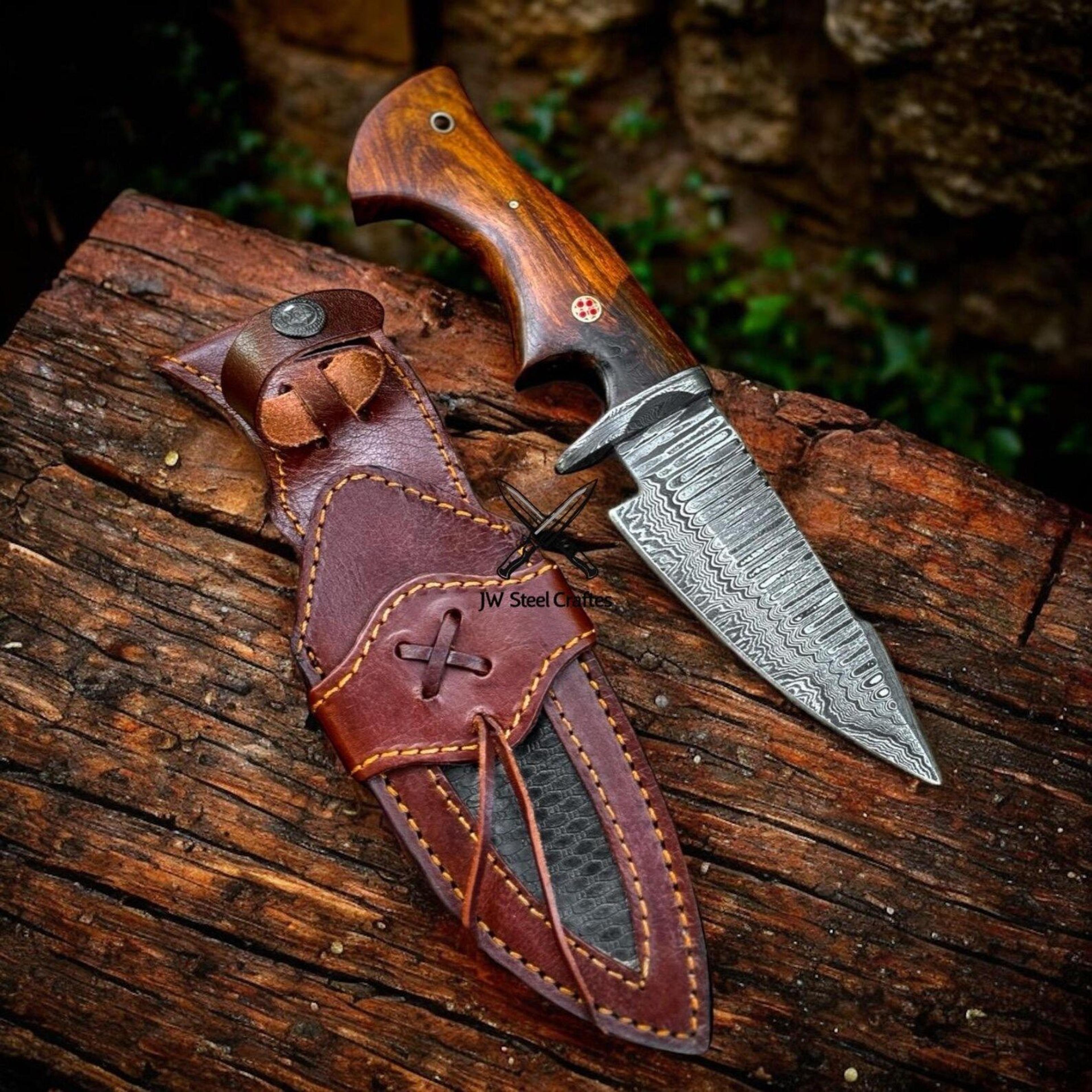 handmade damascus hunting knife with rosewood handle – premium fixed blade for hunting, bushcraft & outdoor adventures