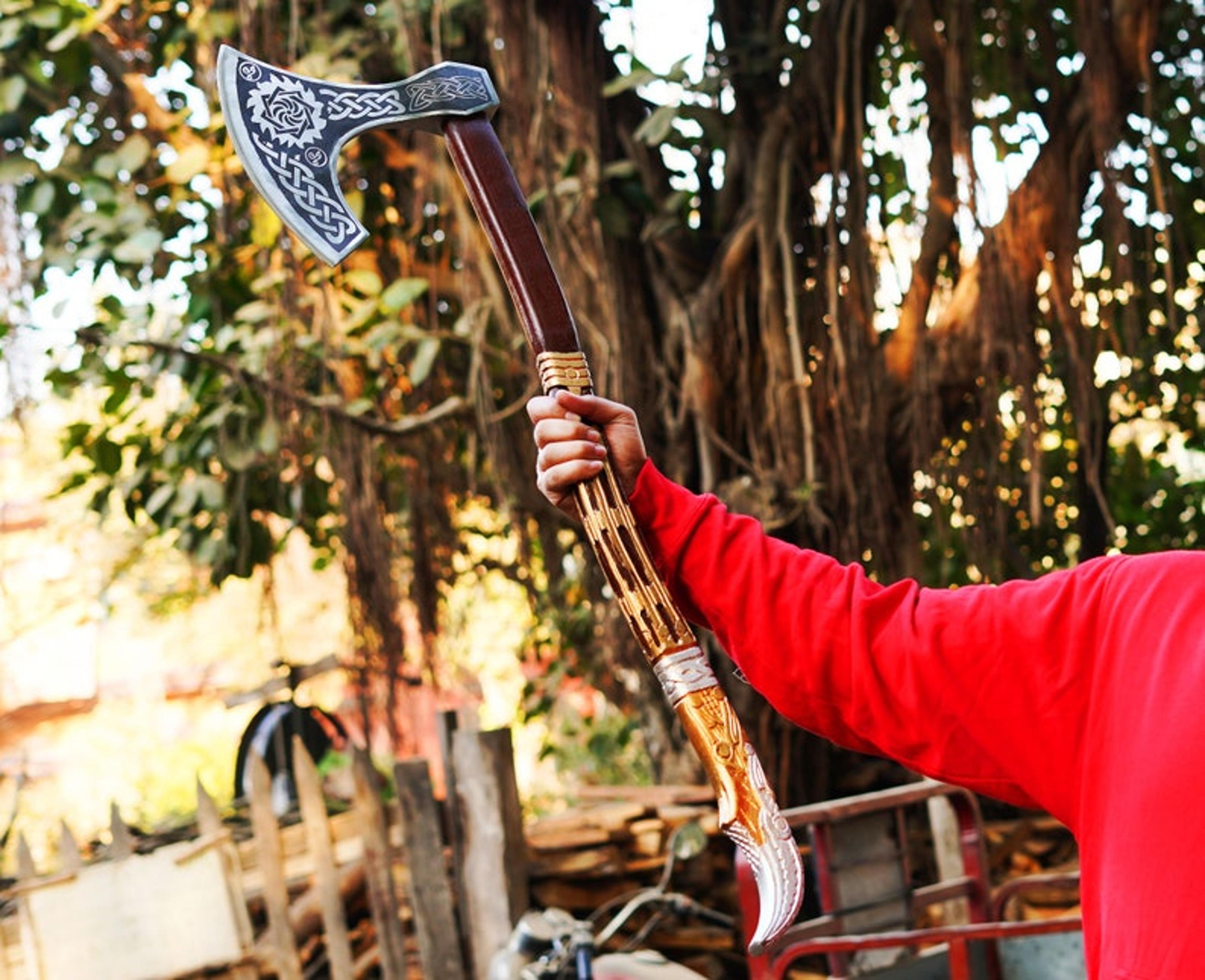god of war , kratos leviathan axe, scandinavian axe, axe, norse axe, scandinavian axe, celtic axe, battle axe, war axe