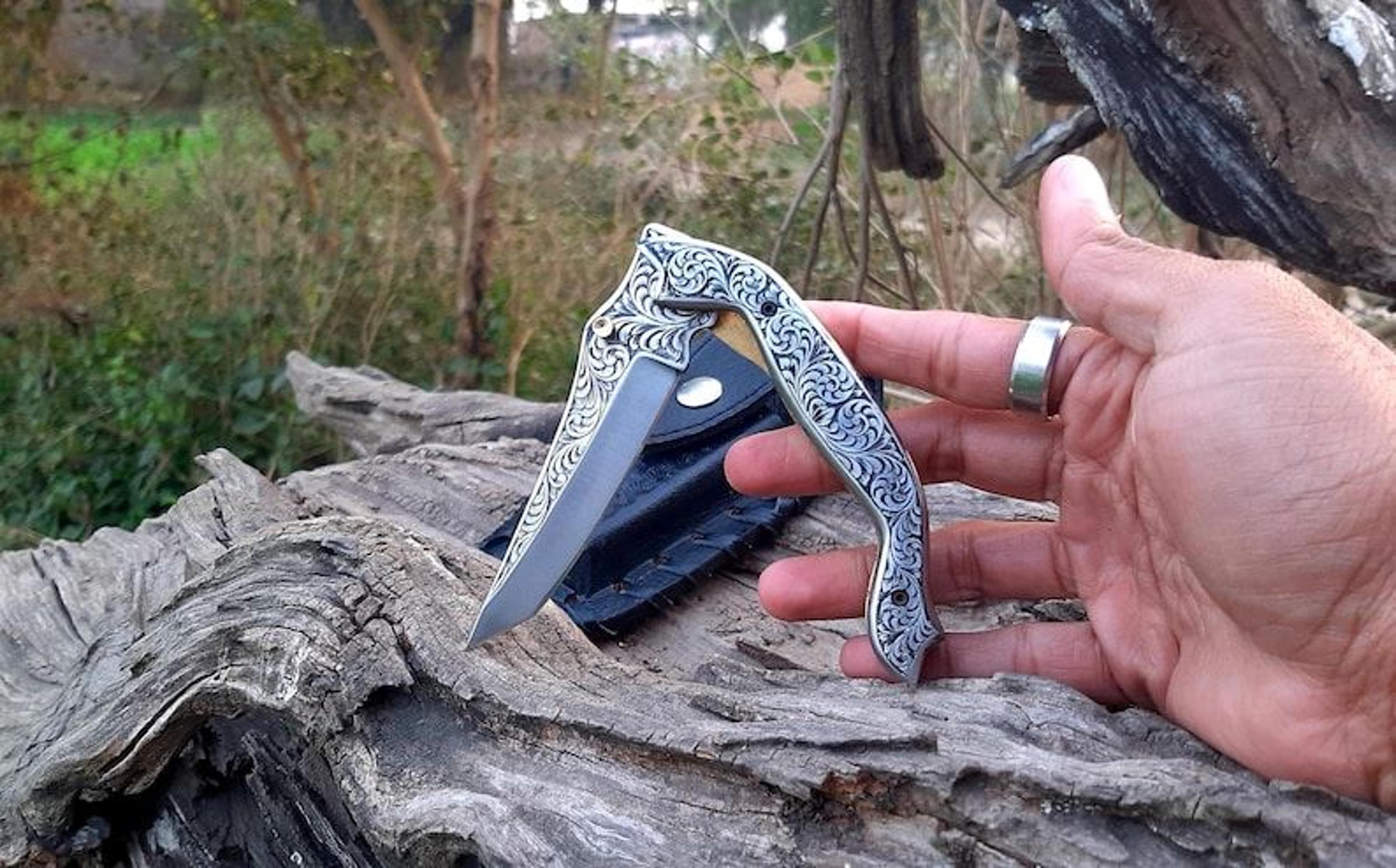 engraved pocket knife - prestigious handmade engraved folding knife - d2 steel engraved blade - pocket folding knife
