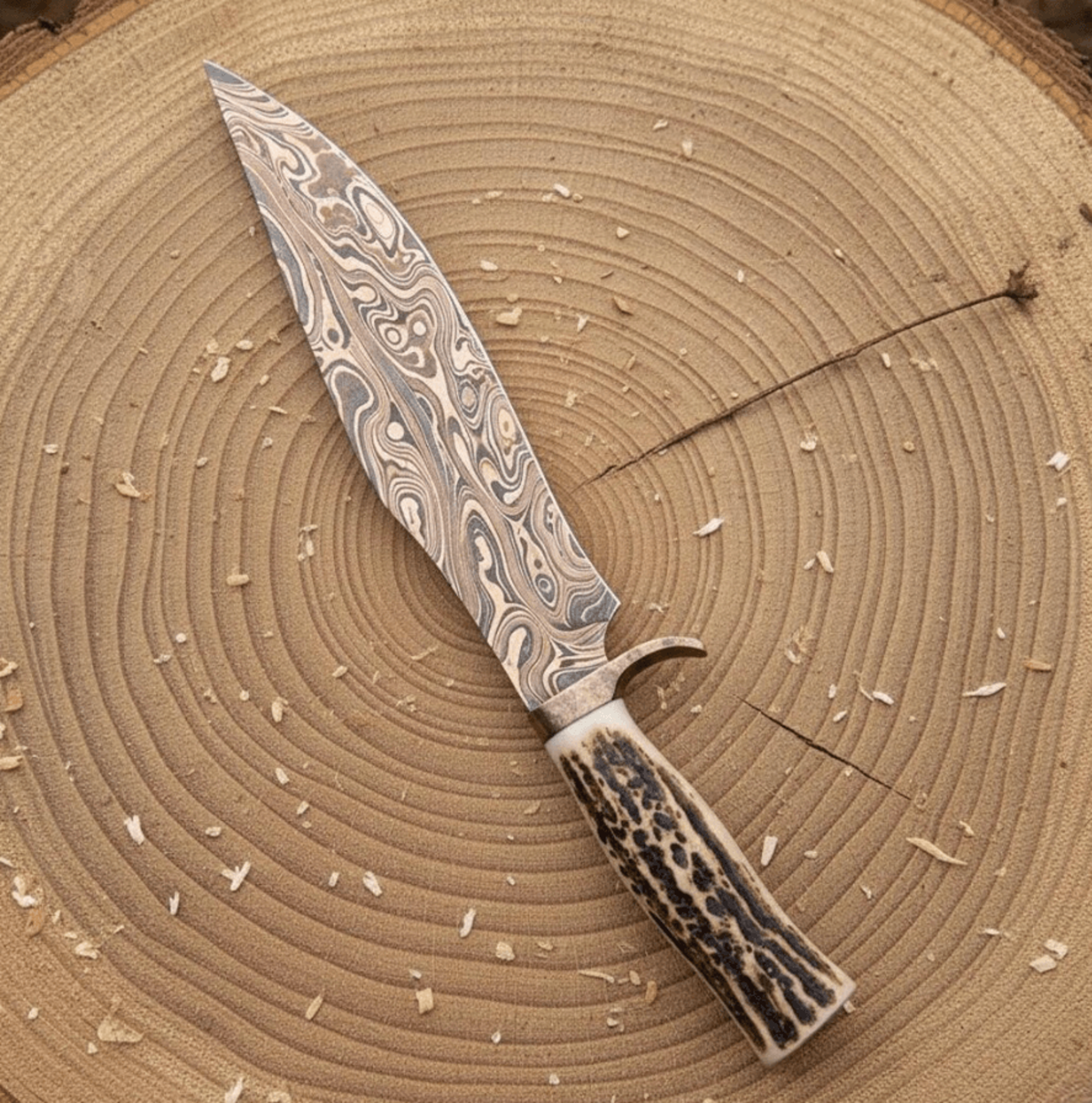 damascus hunting bowie knife | genuine stag handle & brass bolster | custom handmade camping & survival knife
