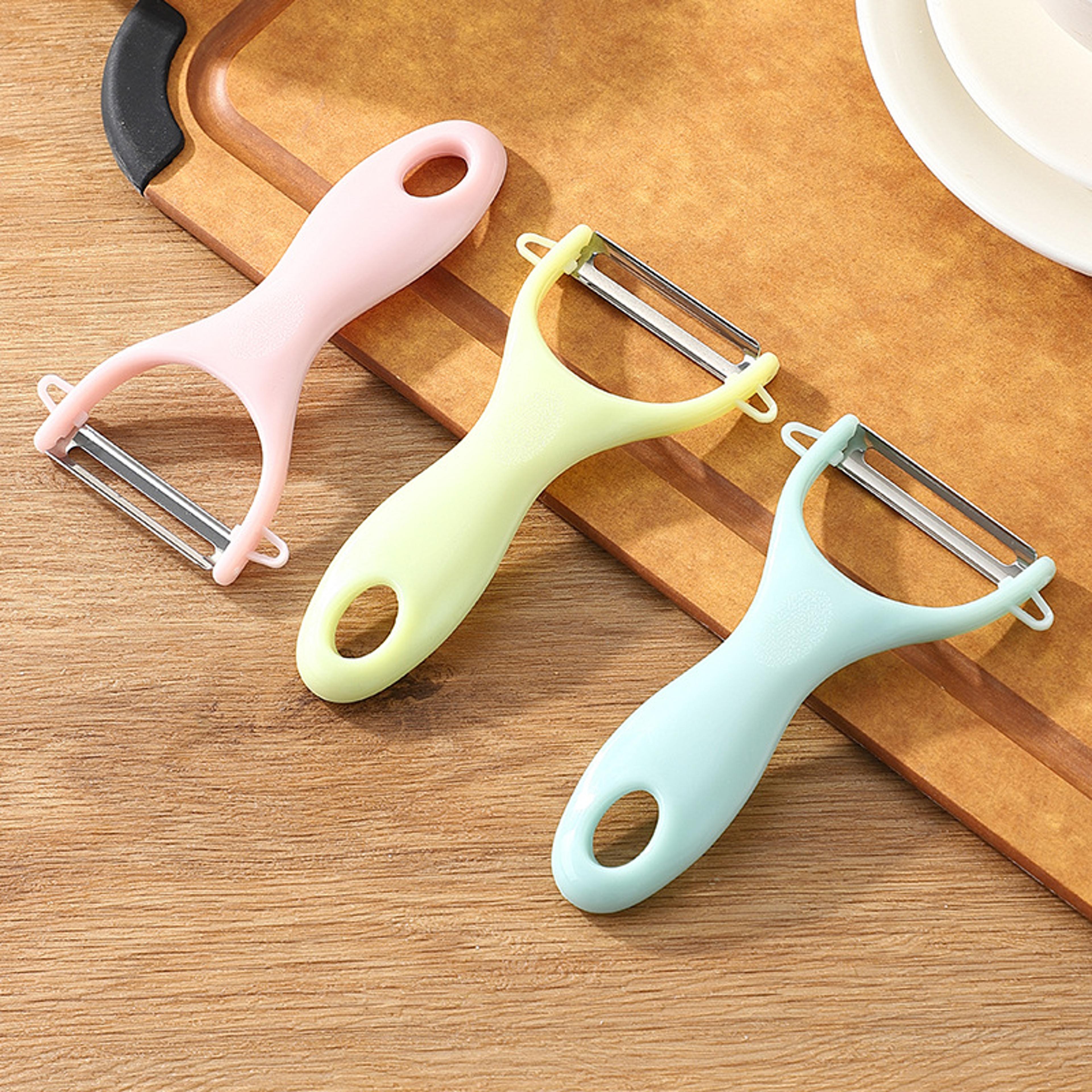 kitchen master stainless steel vegetable peeler ergonomic potato peeler for effortless kitchen prep