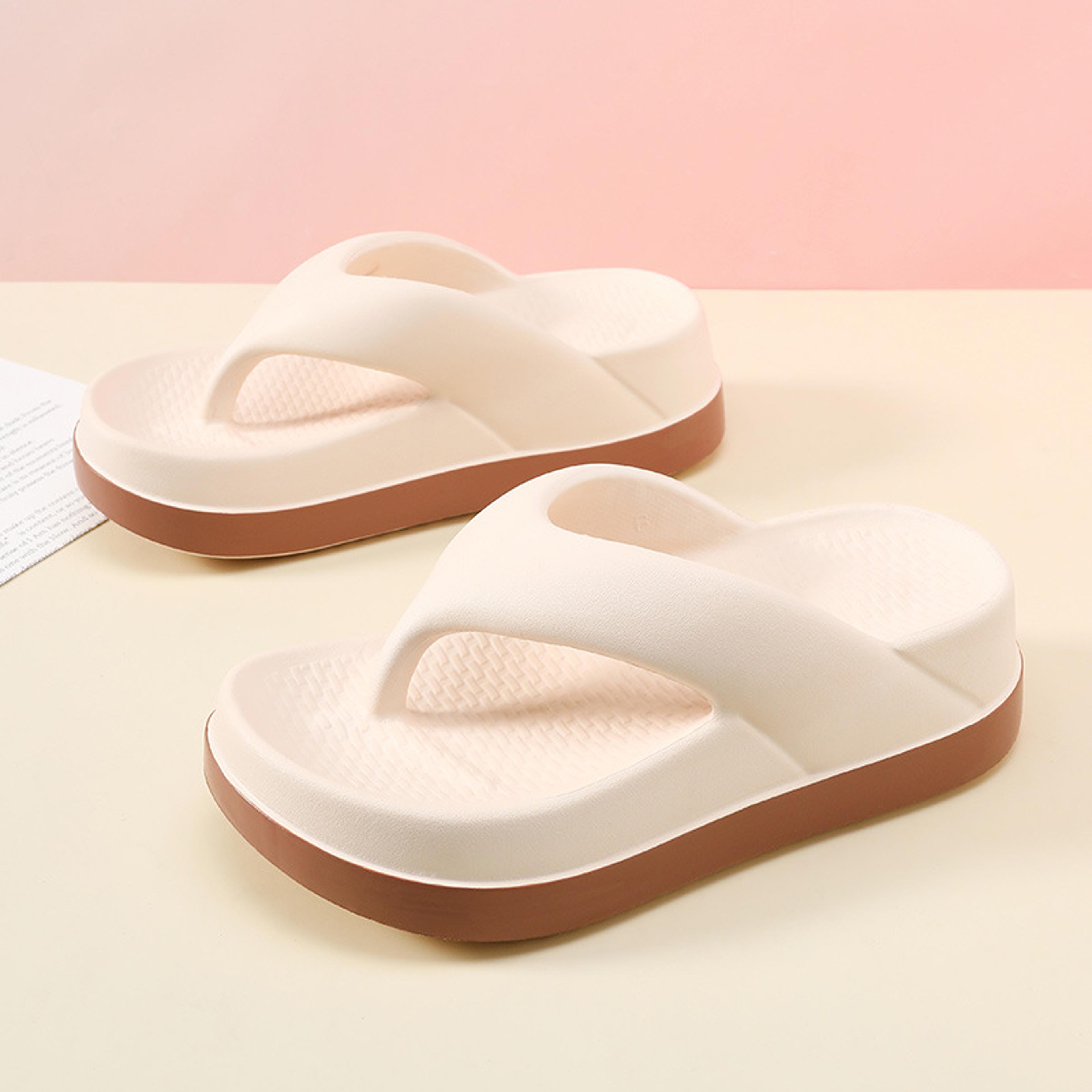womens summer flip flops, casual beach slippers, breathable fashion flip flops, anti slips outdoor sandals