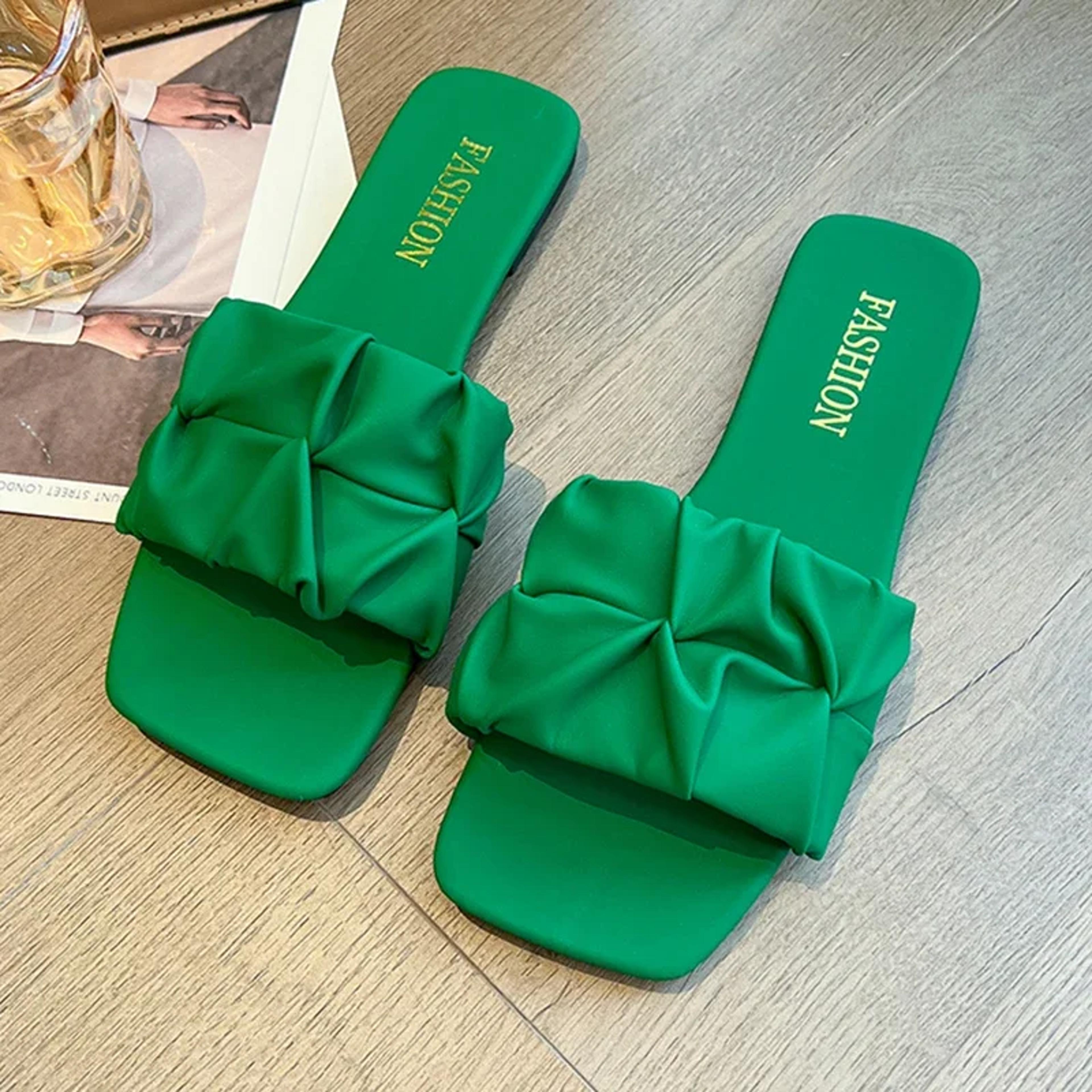 green summer slippers for women, flip flops flats, pleated korean slippers, slip-on sandals