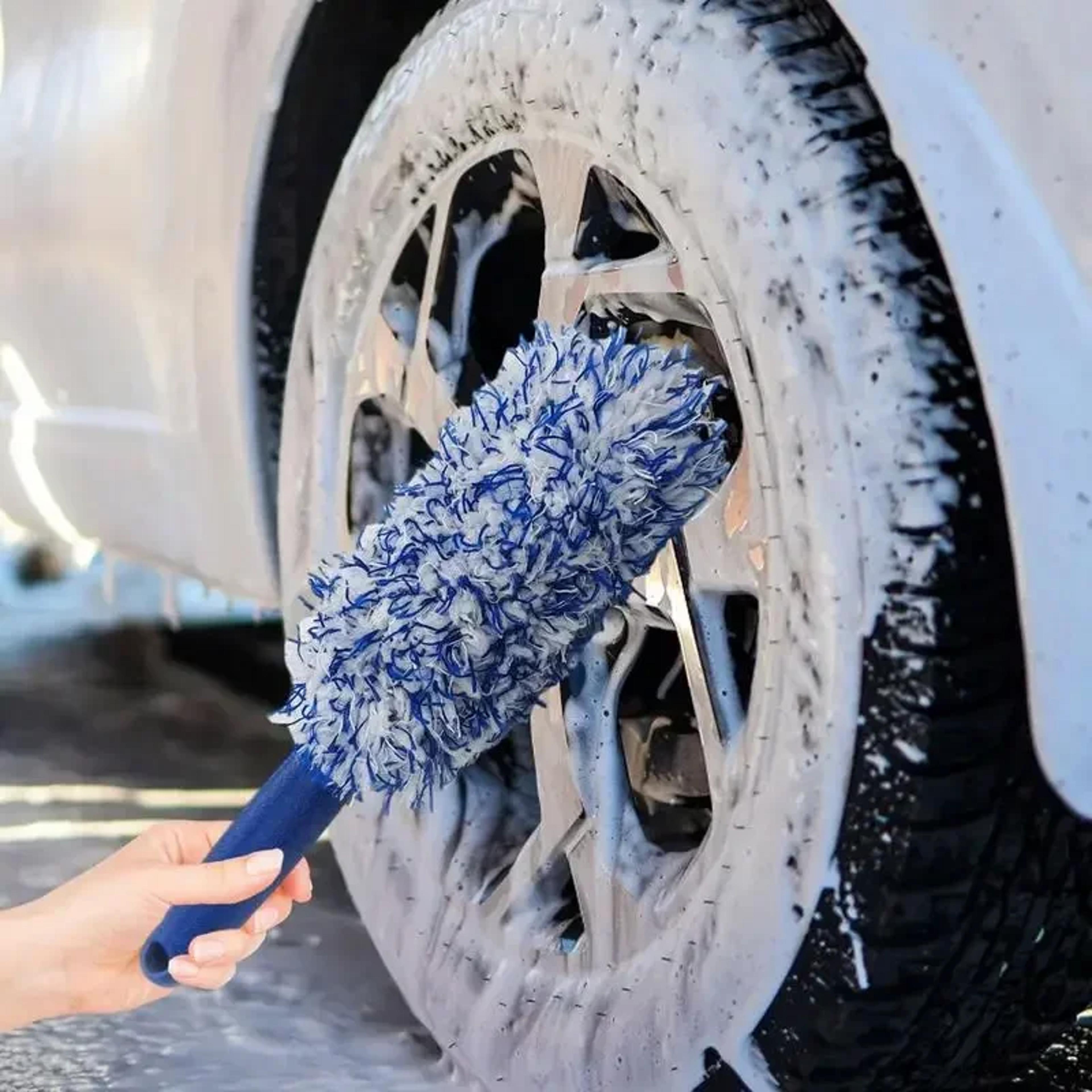 microfiber wheel & tire cleaning brush for rims, hubs & car detailing