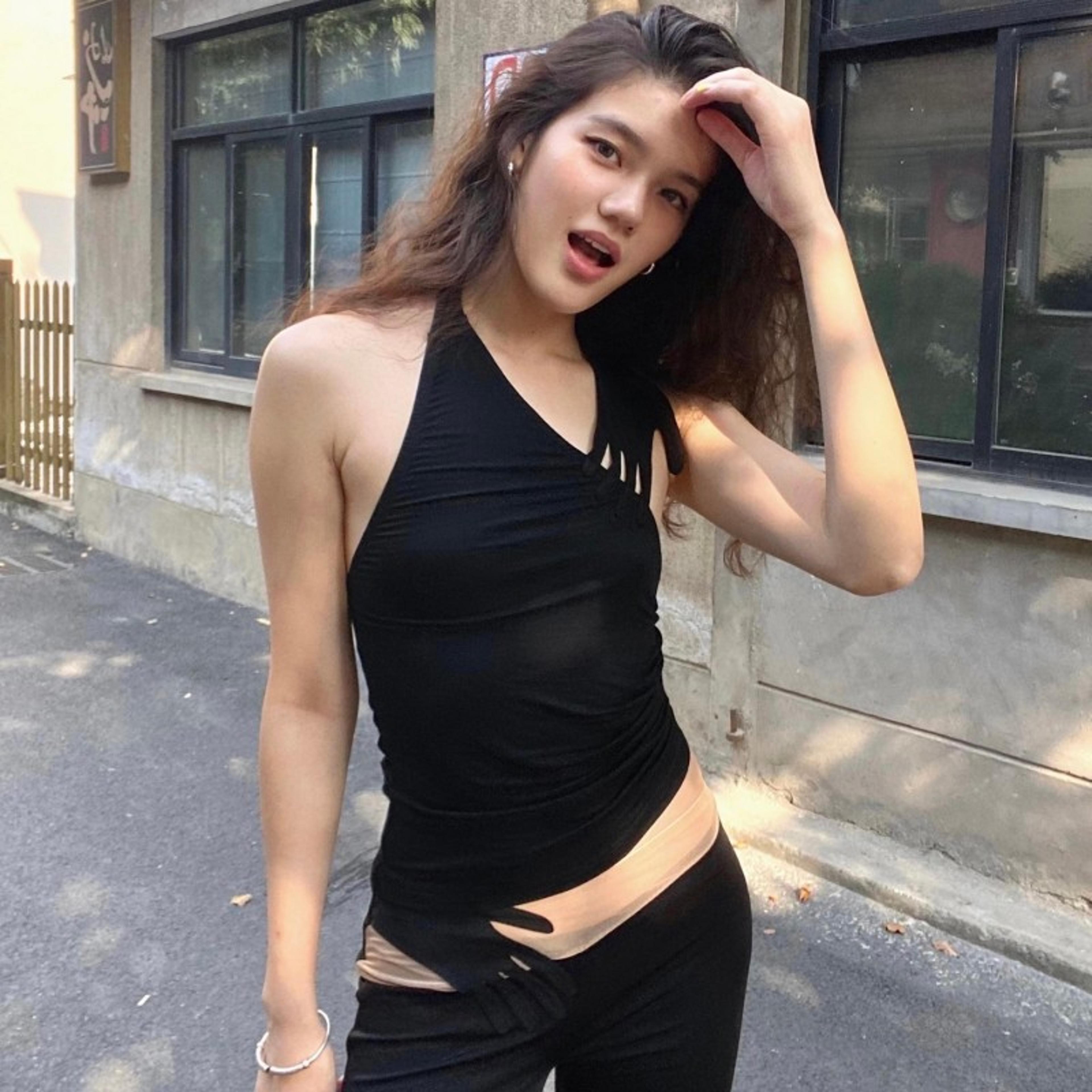 chic halter neck crop top backless seamless summer camisole