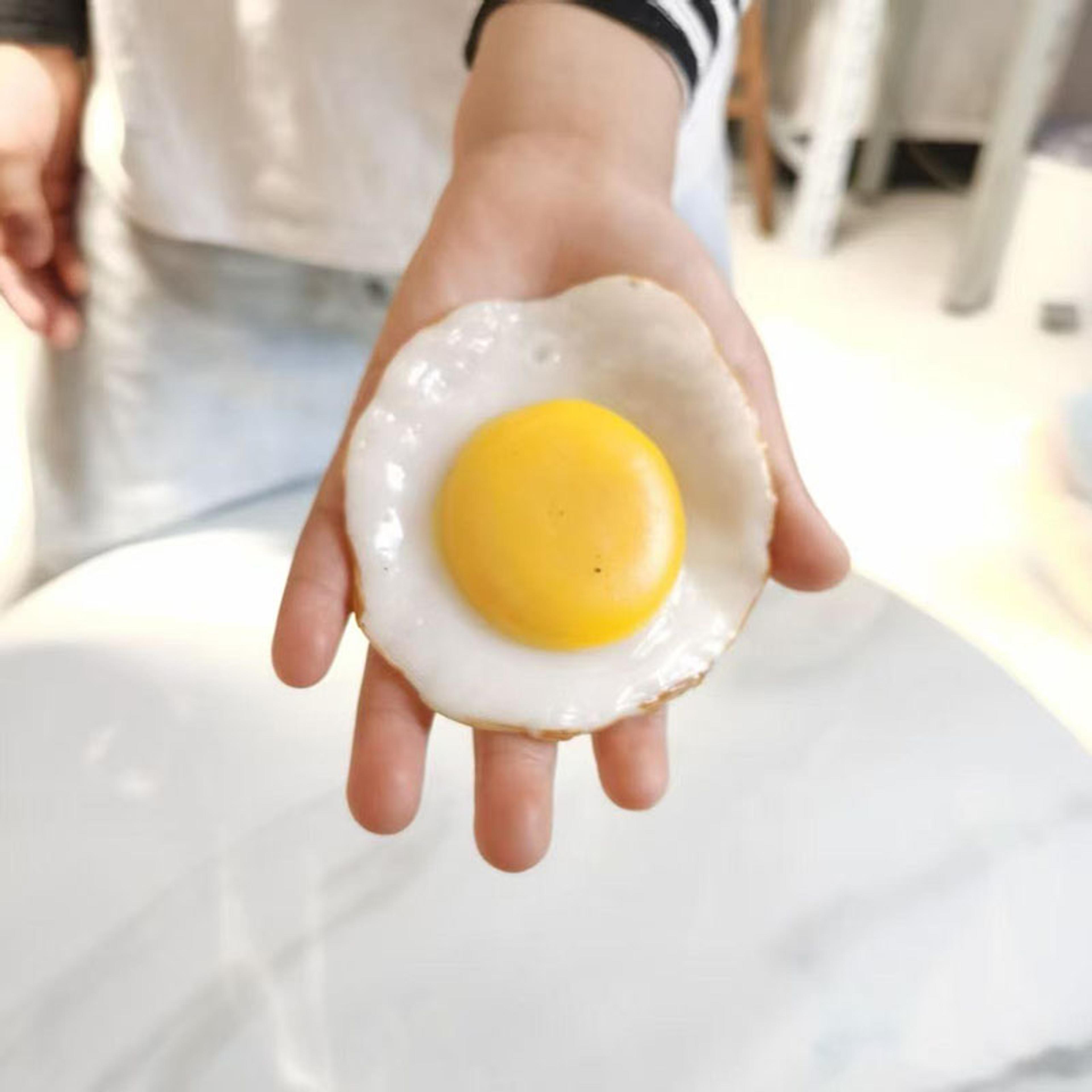 simulated food fried egg, decompression simulation fried egg decoration