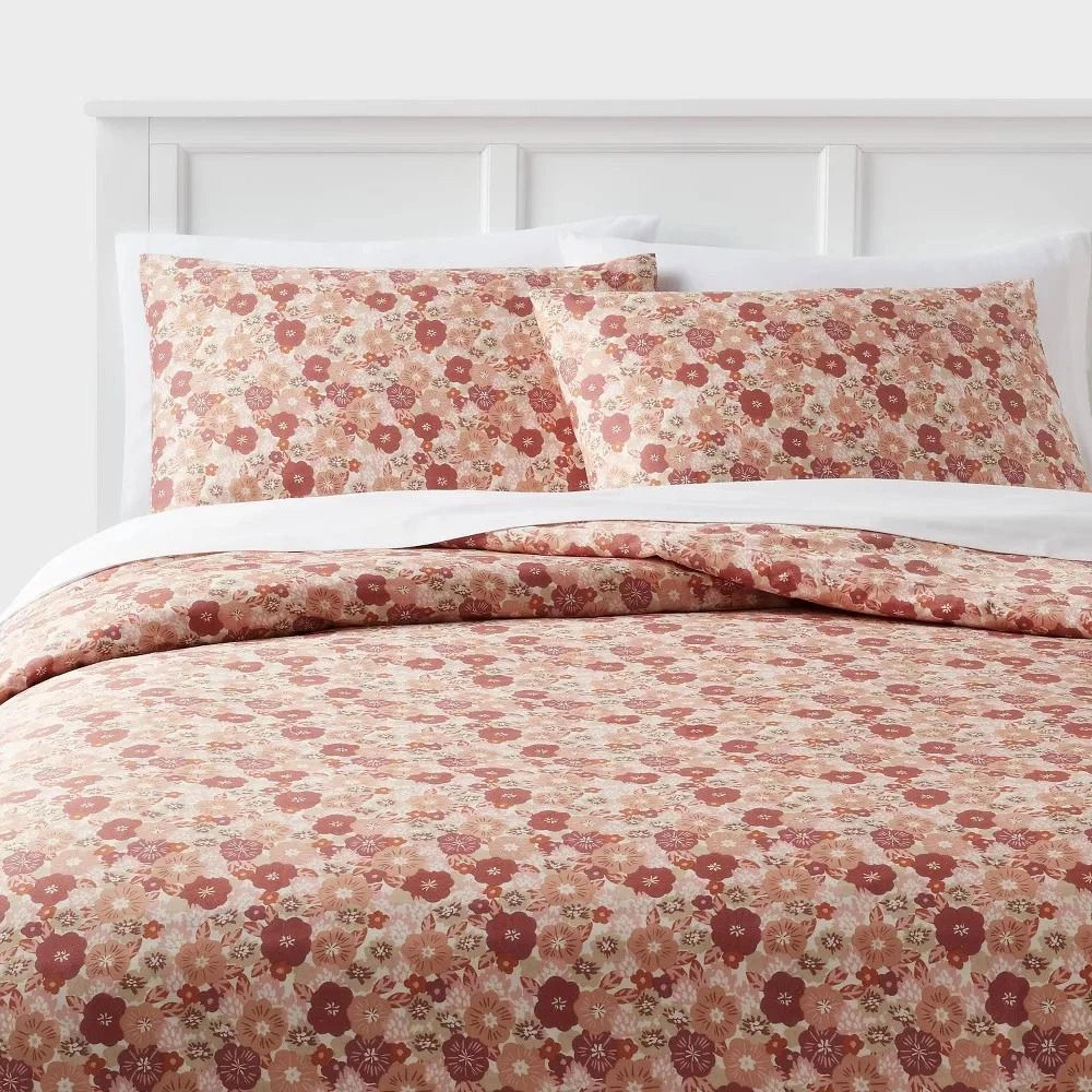 copper/light pink floral full/queen printed easy care duvet cover and sham set, sateen fabric, button closure