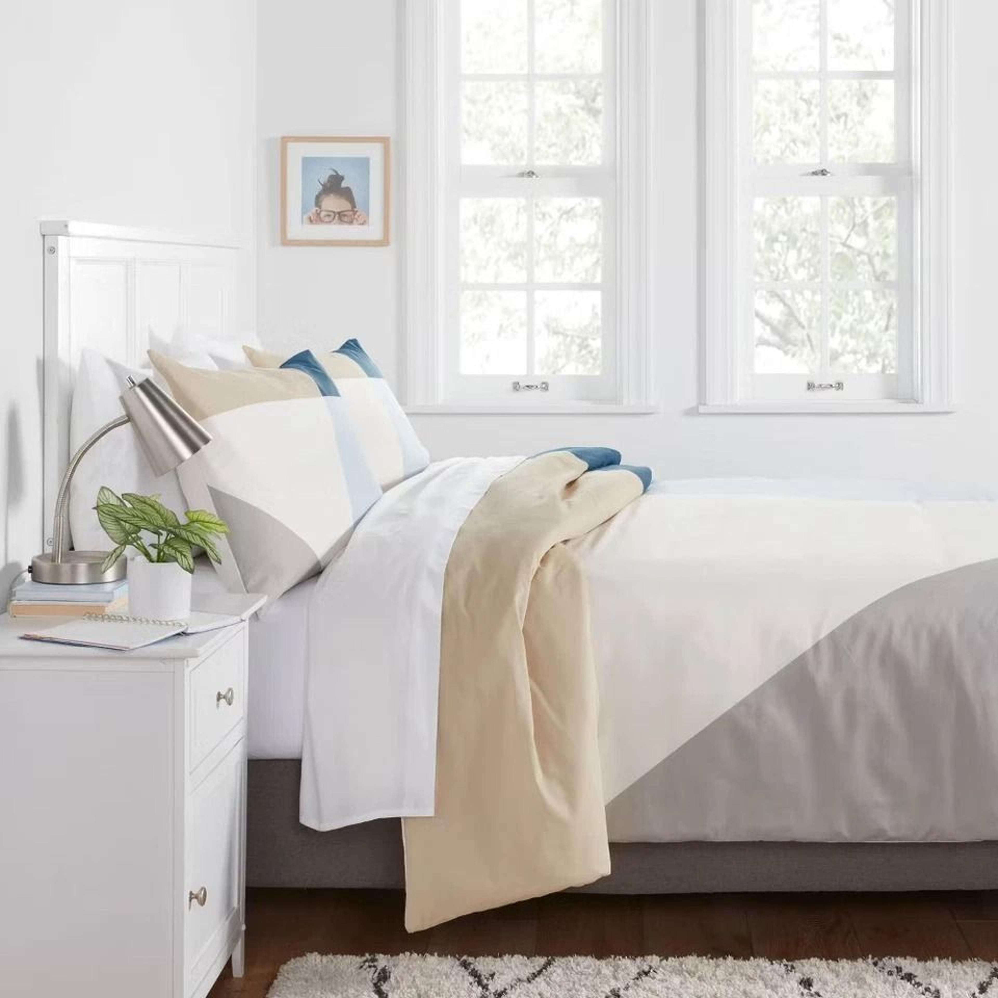 full/queen cotton blend sateen duvet cover and sham set, ivory/light geo, thread count, cozy and stylish bedding