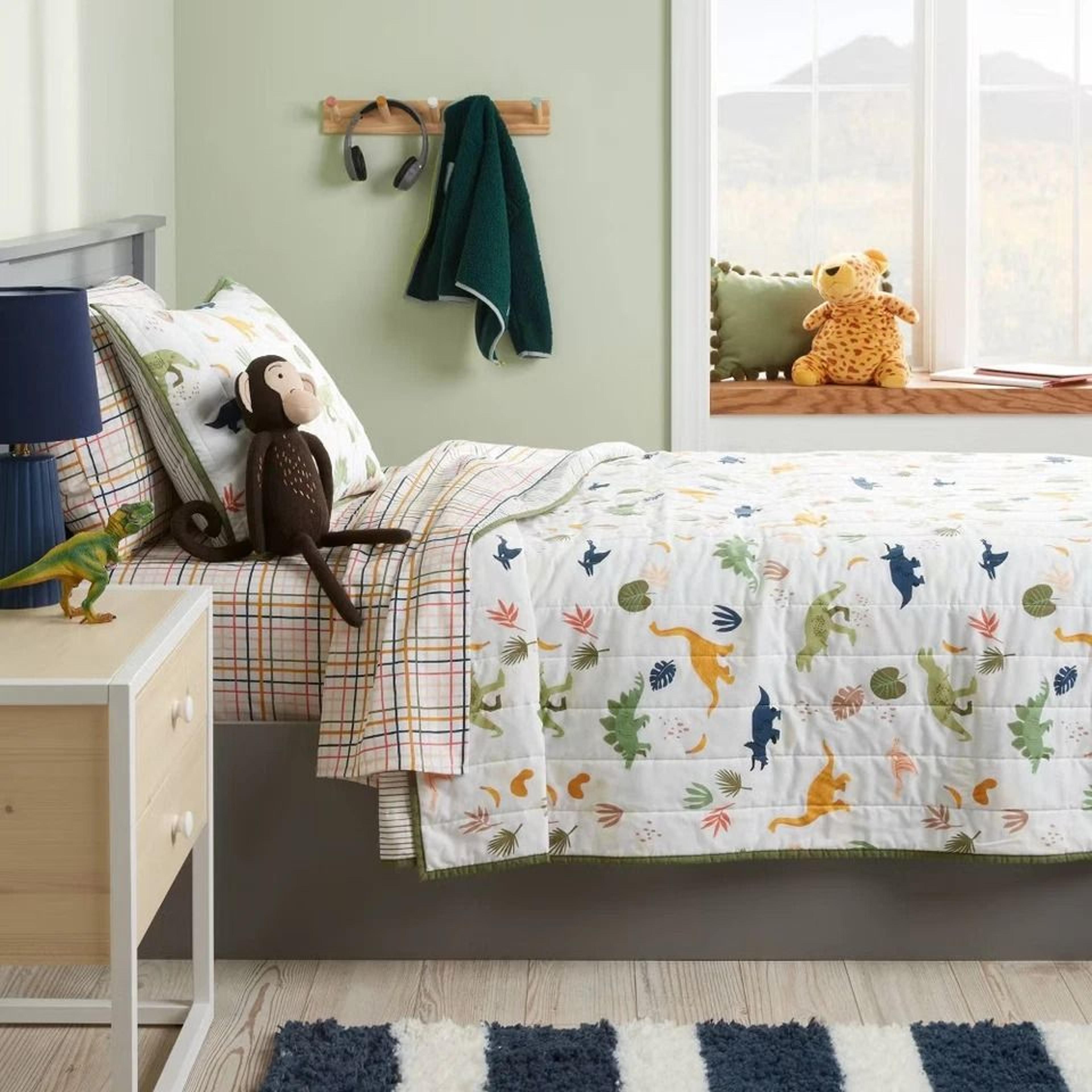 dinosaur poly cotton quilt for full/queen beds pillowfort, fun kids quilt, soft bedding for children room