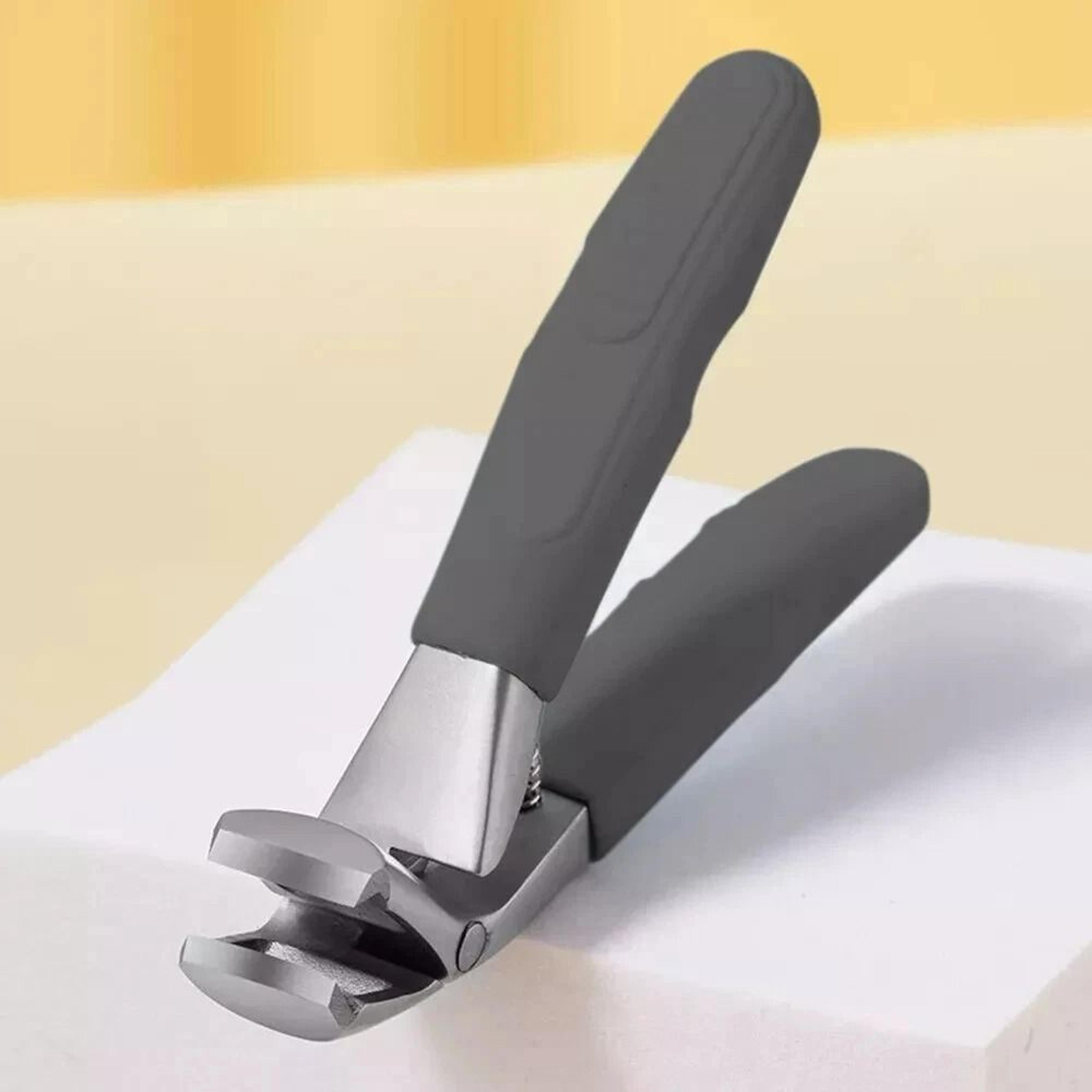 angled head senior toenail clipper, nail clipper ergonomic design, large angled head toe tool