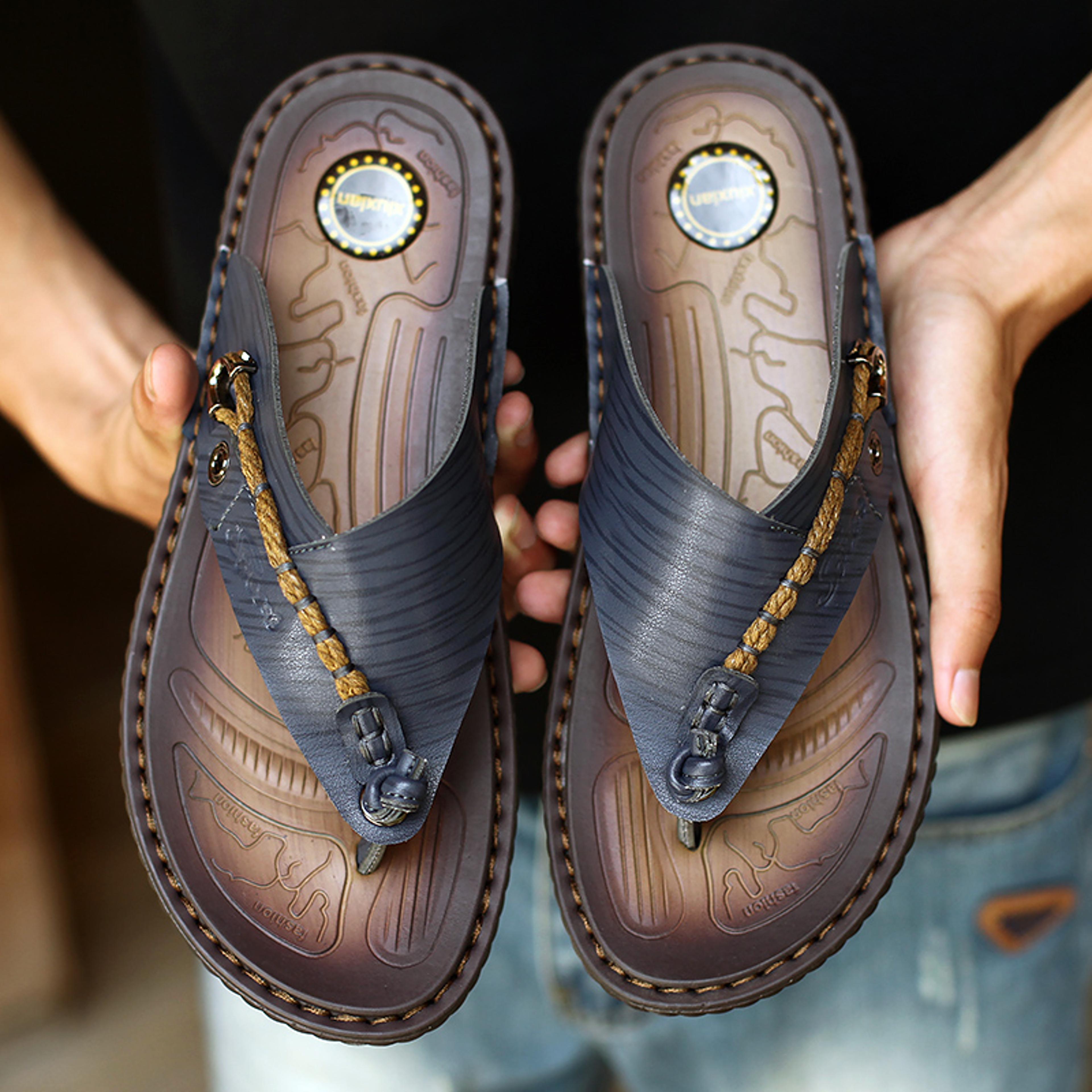 mens summer flip flops with arch support and non slip sole for beach and pool