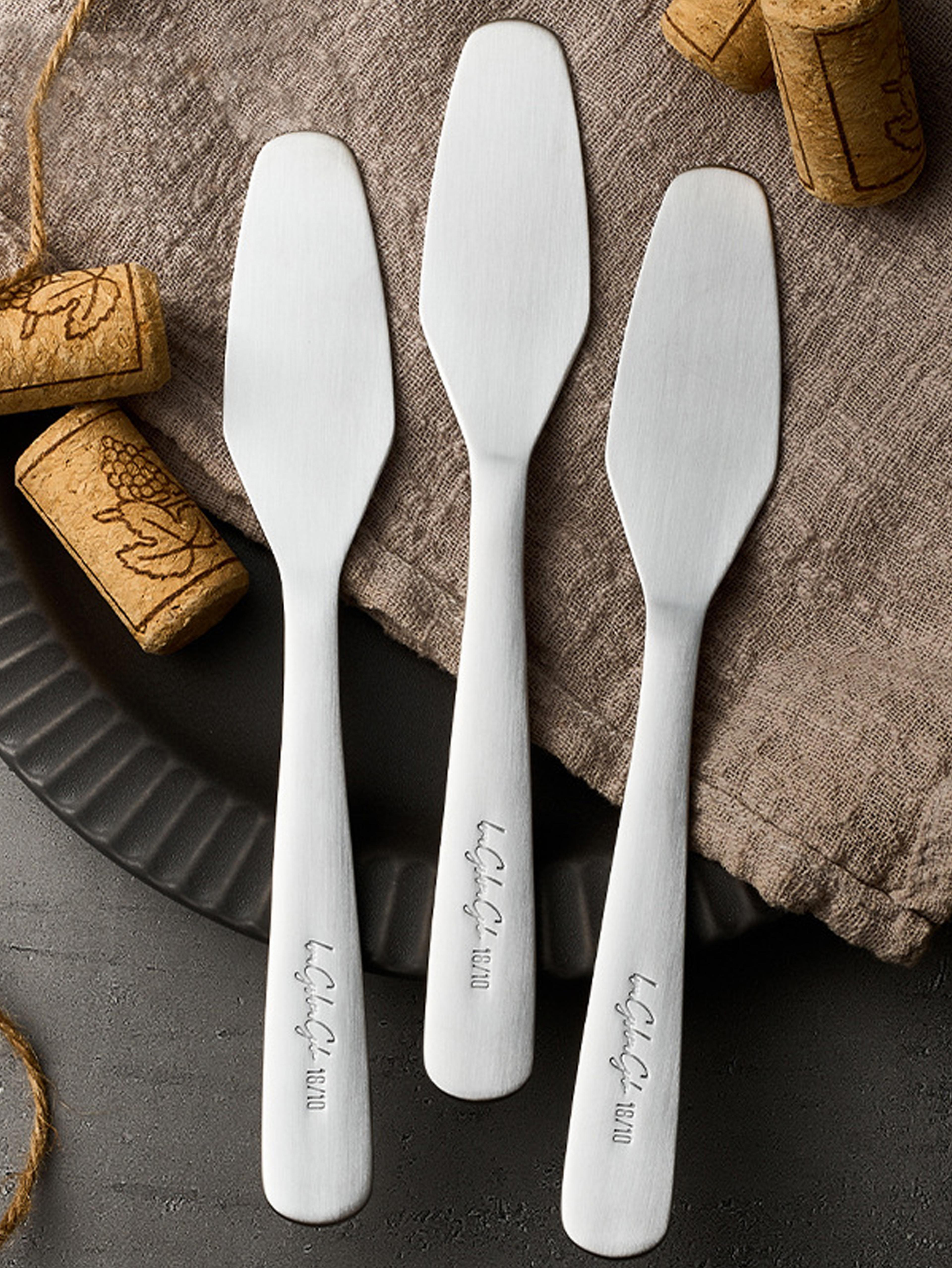 stainless steel butter cutter, cheese jam spreaders, multifunction breadknife, wipe cream cutter kitchen gadget