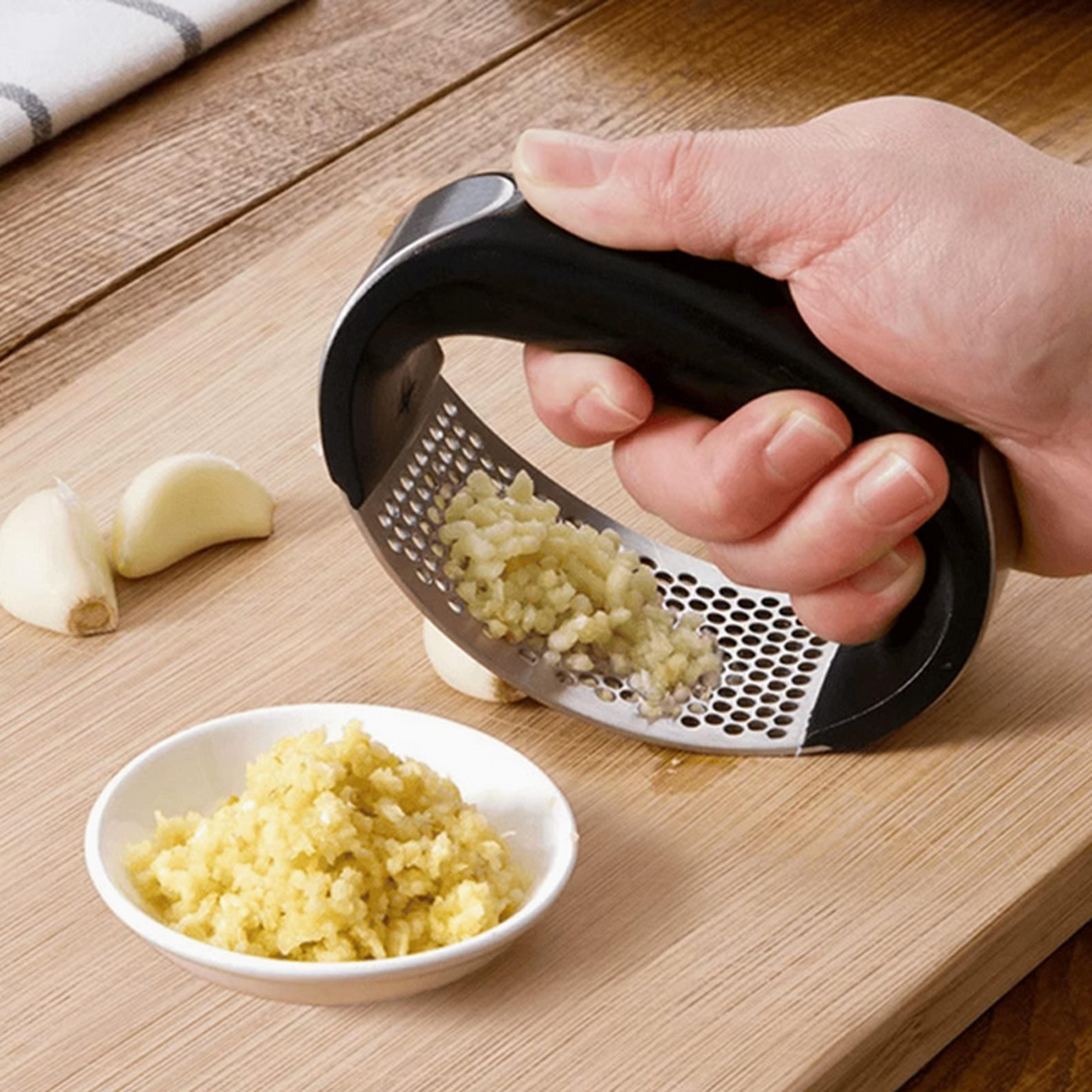 premium garlic press stainless steel heavy duty garlic crusher & ergonomic kitchen garlic mincer