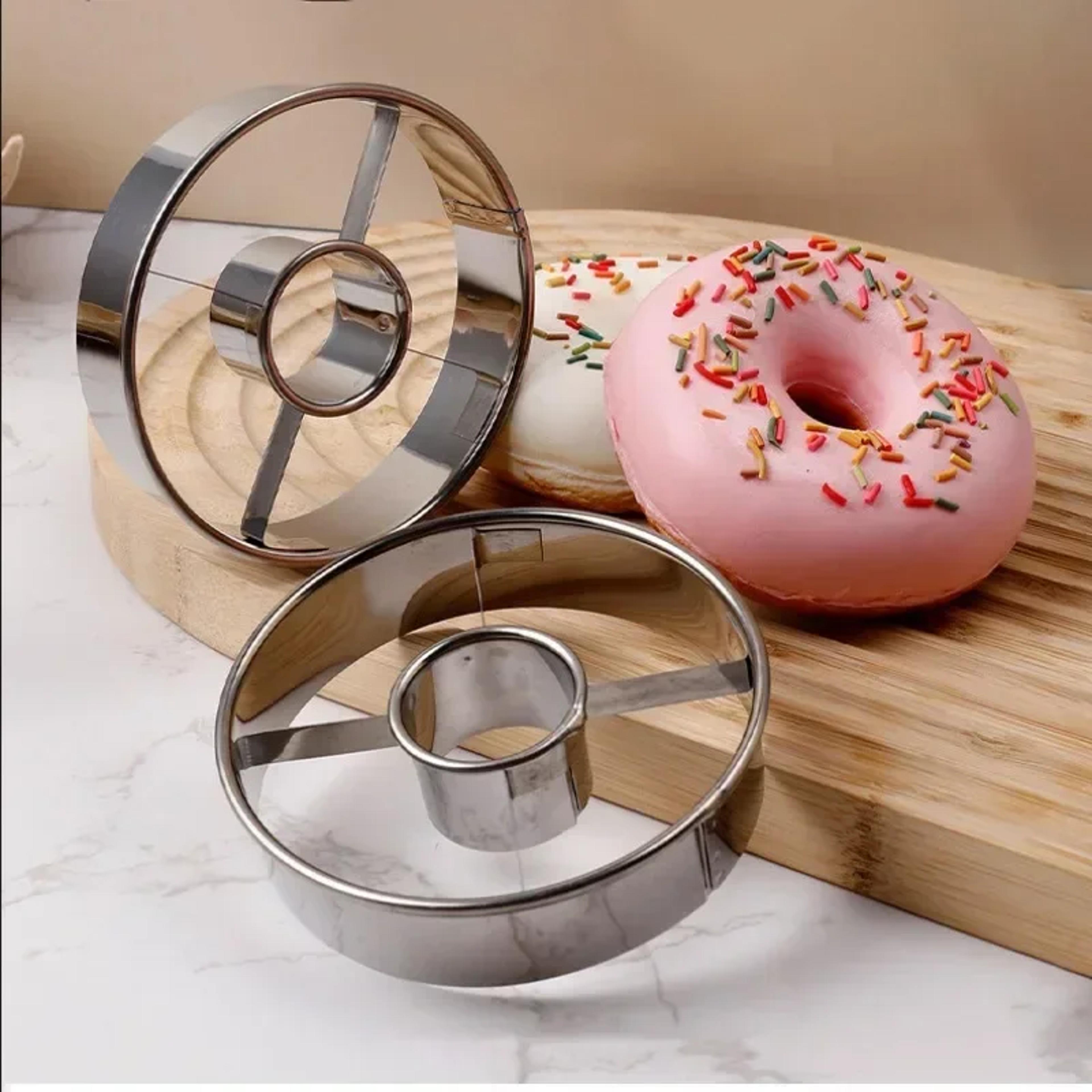 stainless steel donut cutter mold for perfect homemade donuts, bagels & pastries