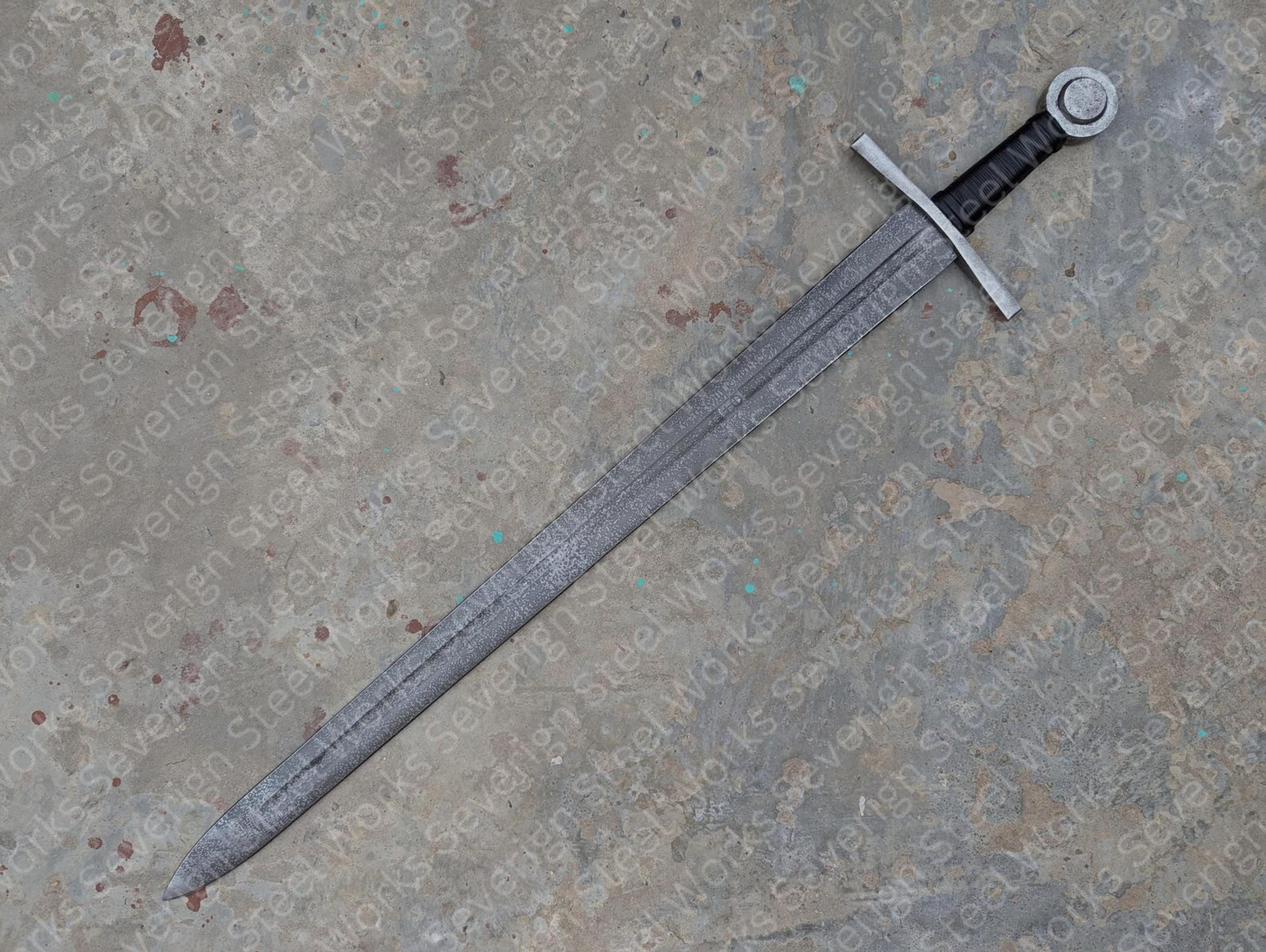 hand forged 12th century medieval knight sword replica – double-edge steel blade with leather-wrapped grip for collector