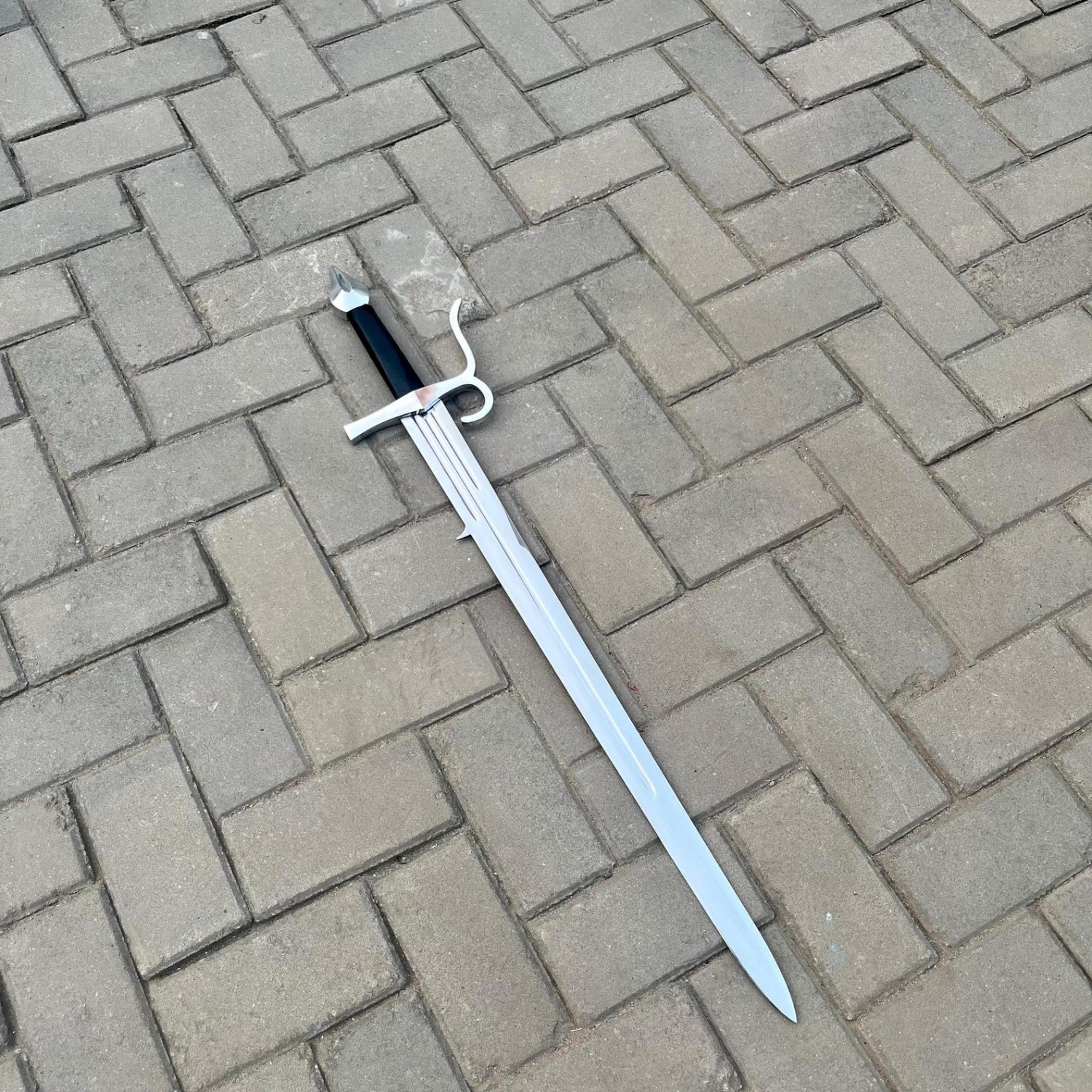 39in handmade assassin style longsword hand forged steel blade black grip custom made collector sword