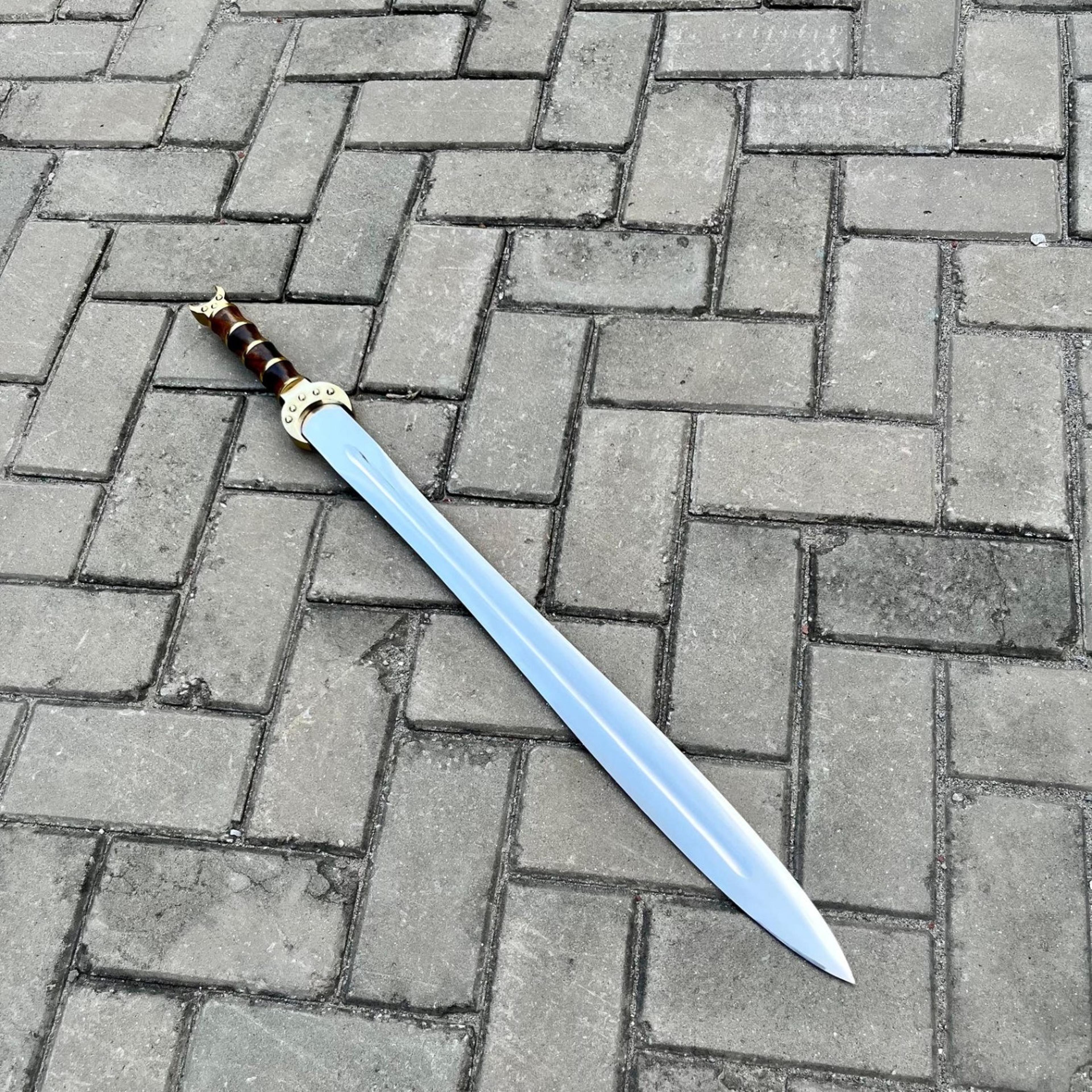 36in handmade fantasy leaf blade sword hand forged steel gold guard brown grip custom made collector sword