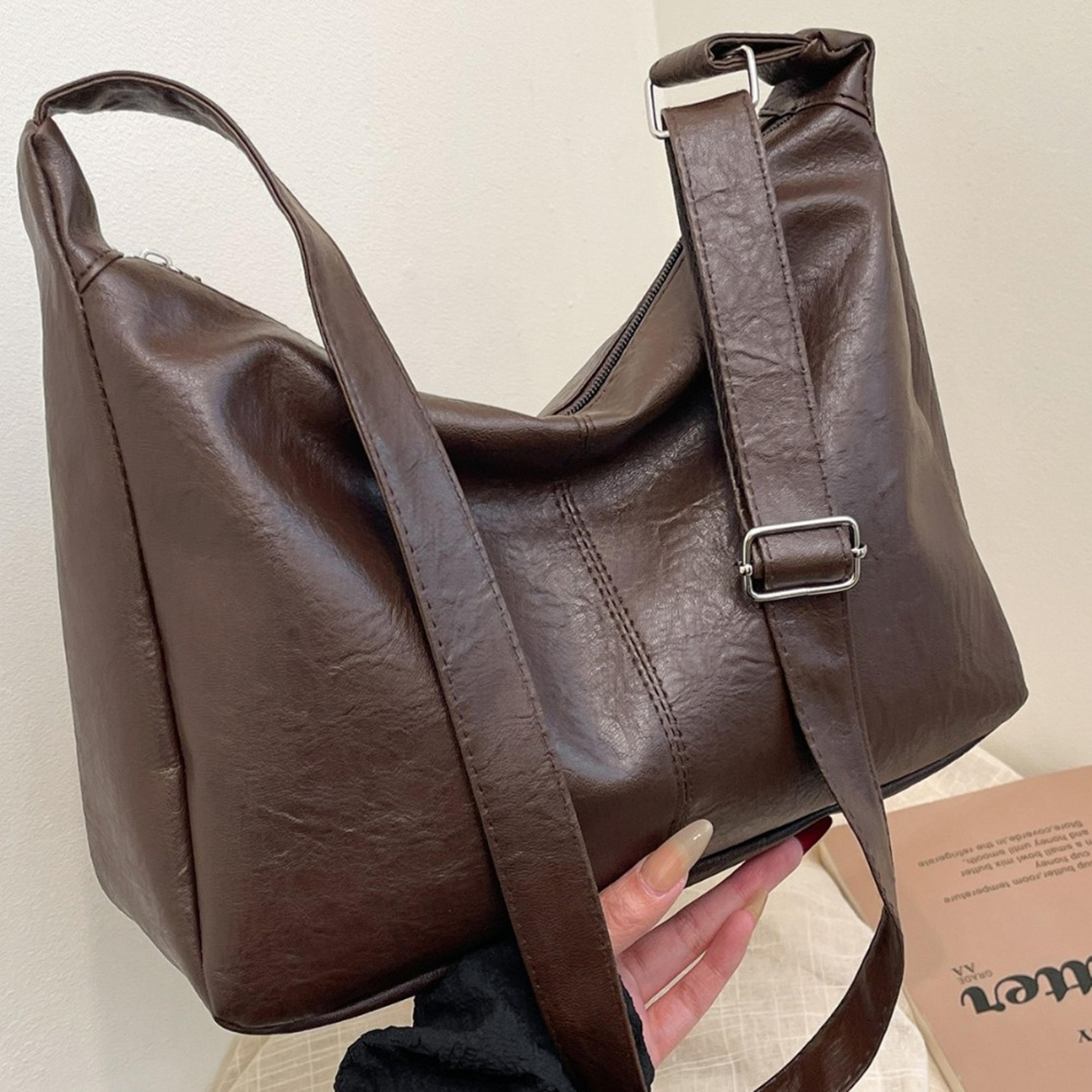 elegant luxury women shoulder bag and designer tote