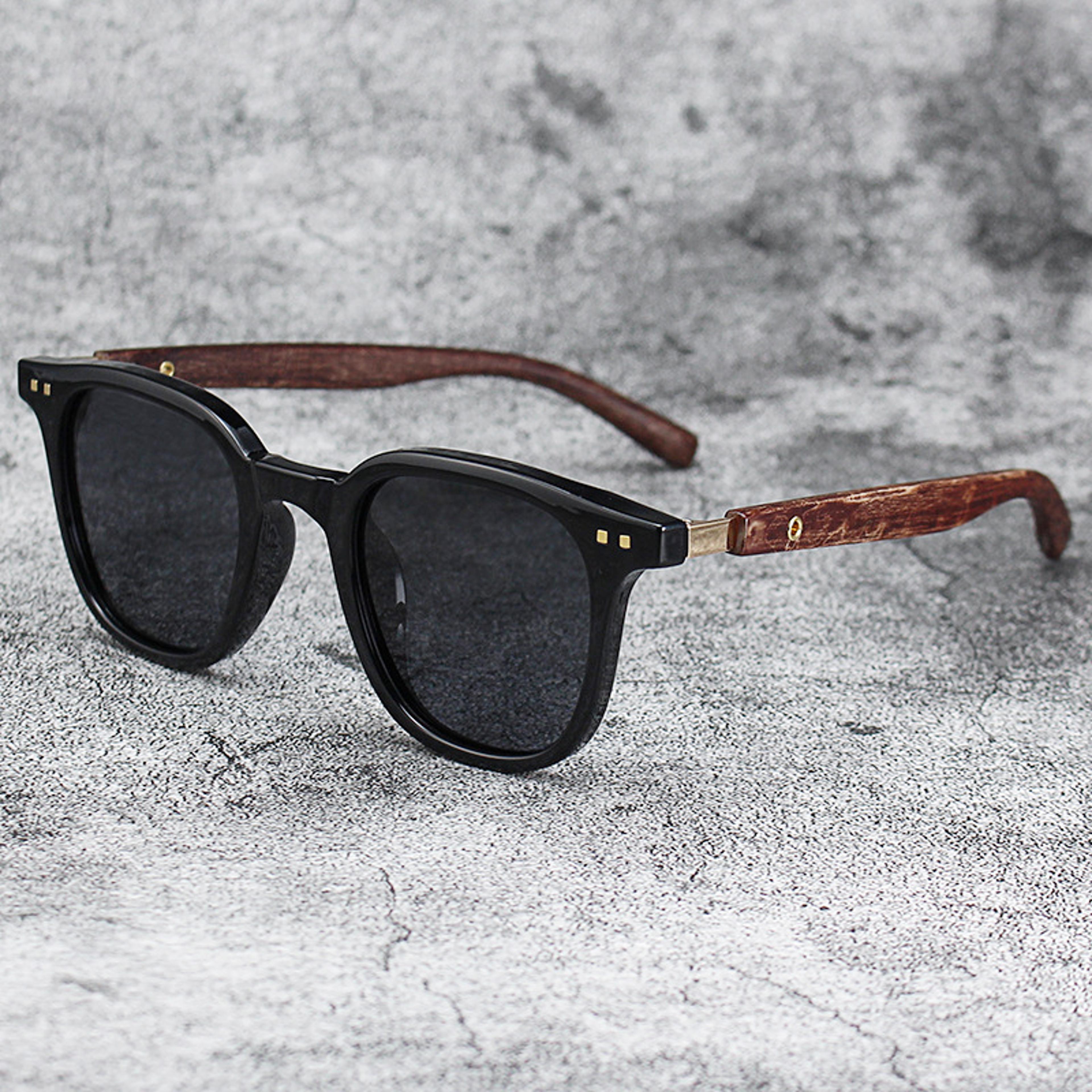 vintage wooden frame sunglasses, classic brand style, polarised sun glasses for men and women