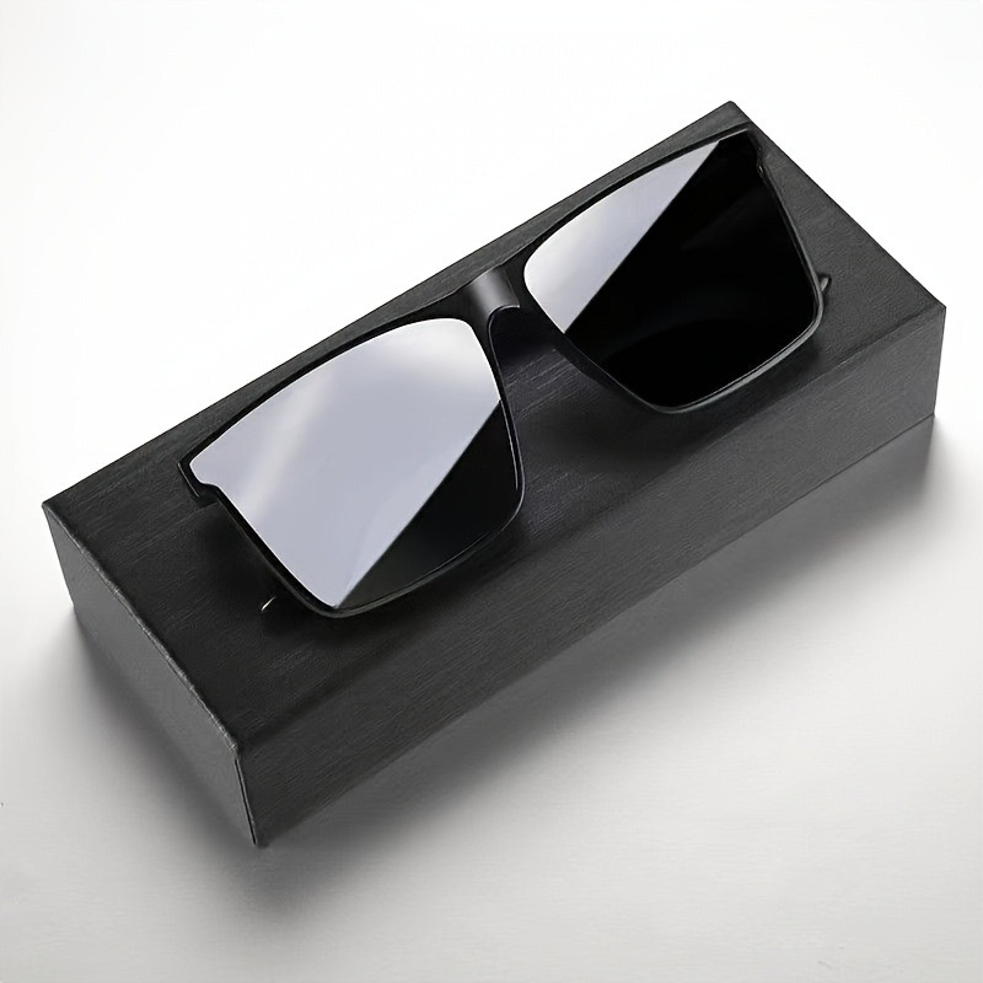 men simple black square fashion glasses for outdoor travel, driving, photography