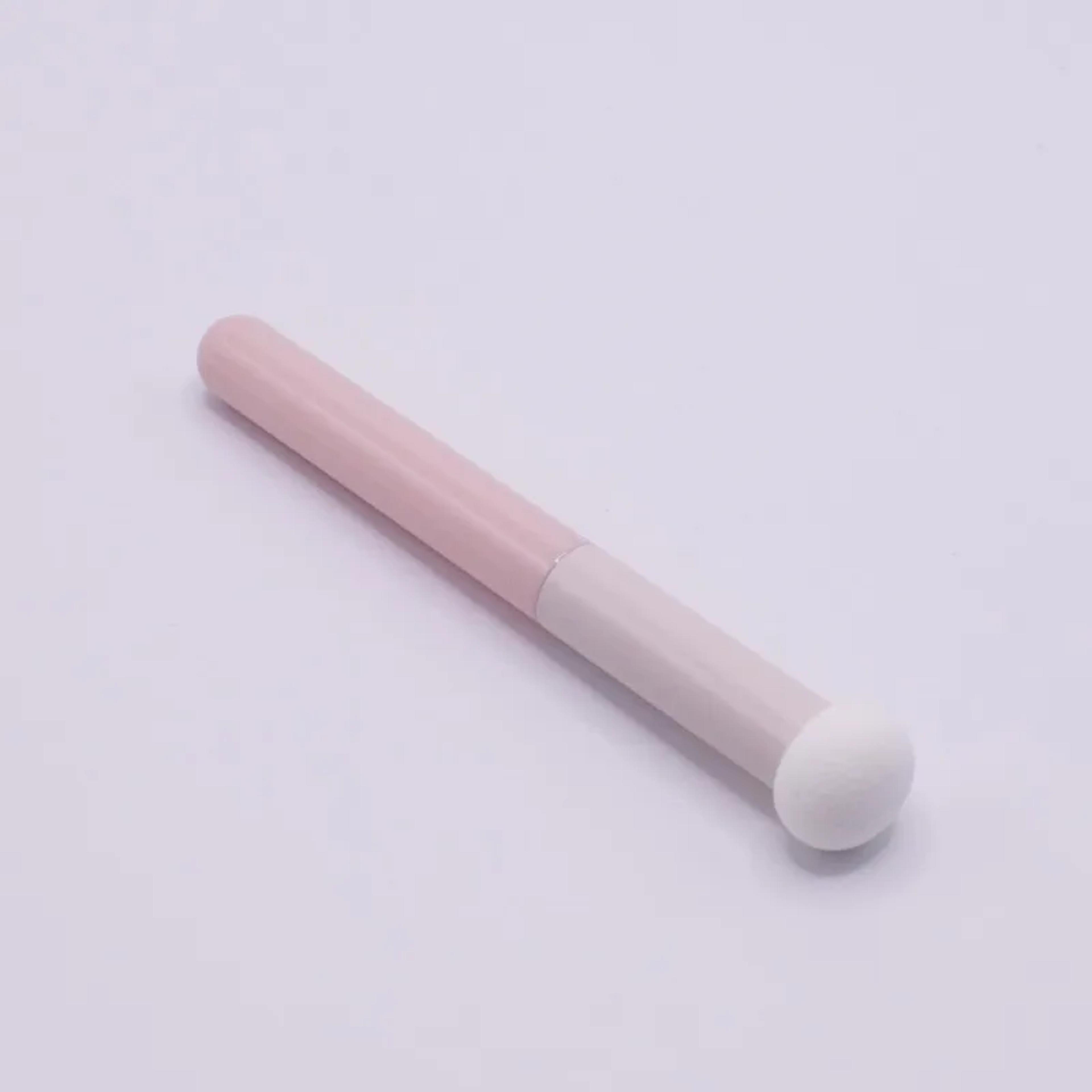 concealer brush small sponge, pink handle beauty tool, highlight brush for acne and blemish coverage