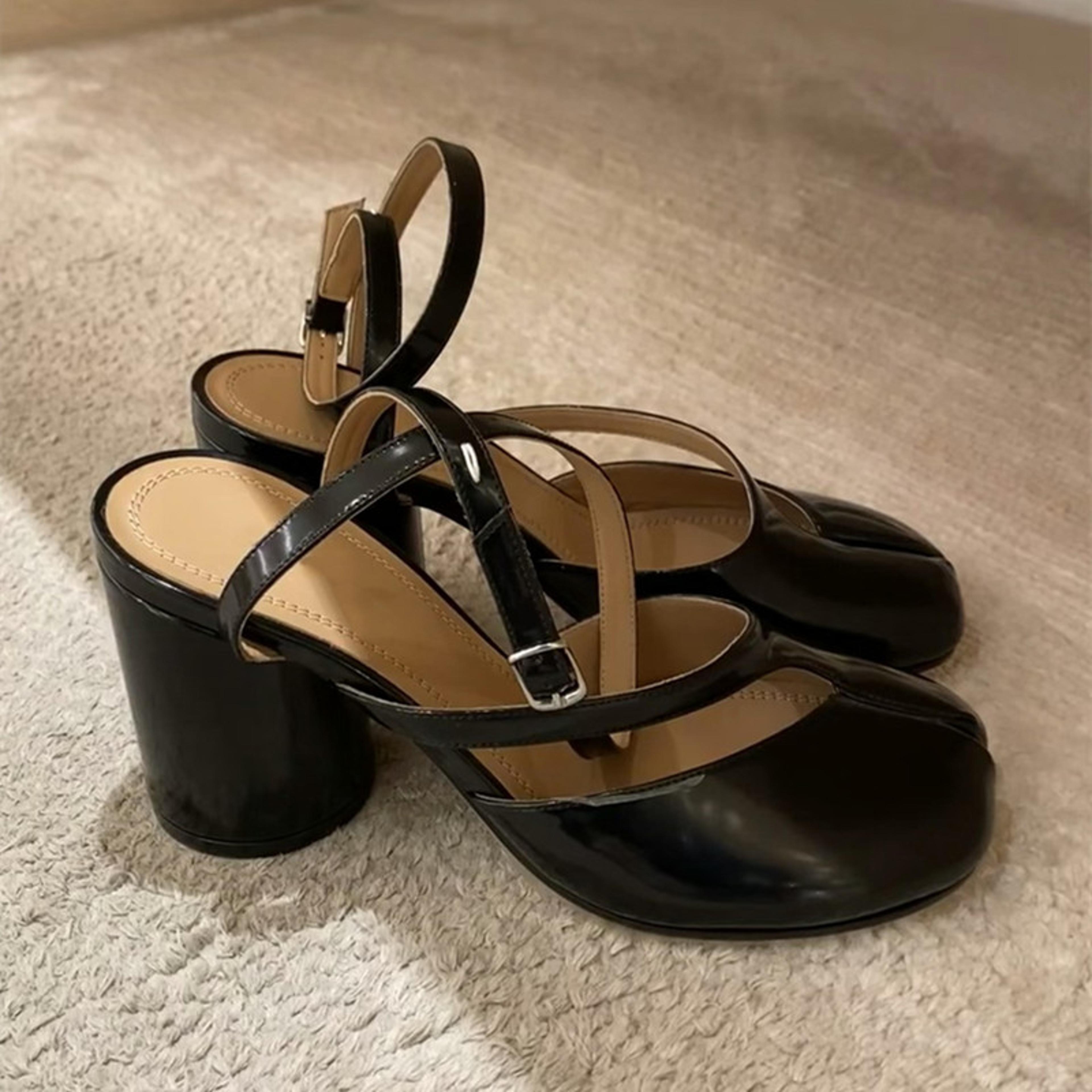 fashion patent leather split toe women pumps, spring summer chunky high heels slingbacks, female casual shoes