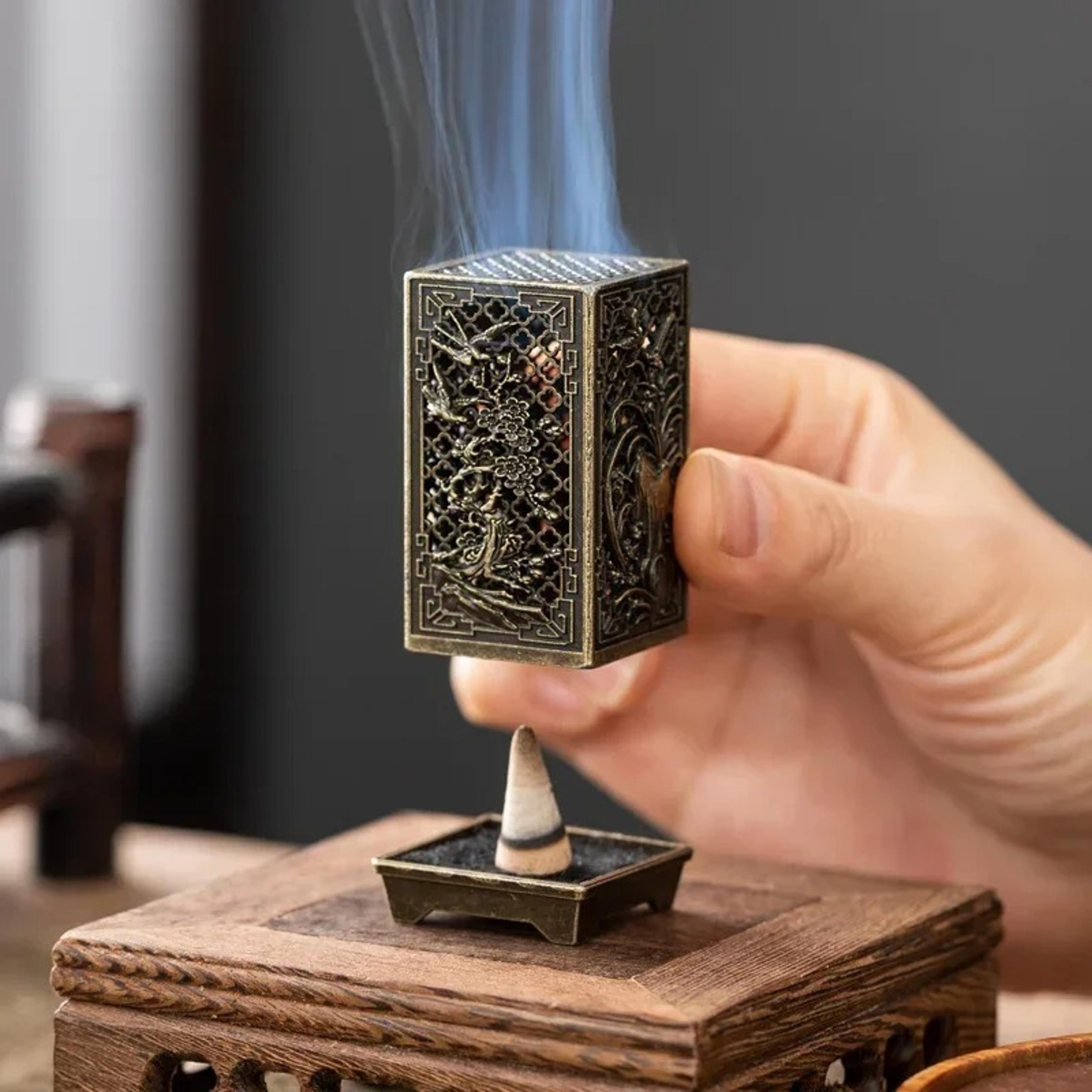 square vertical incense burner, small alloy incense holder for indoor aromatherapy, plum home ornament