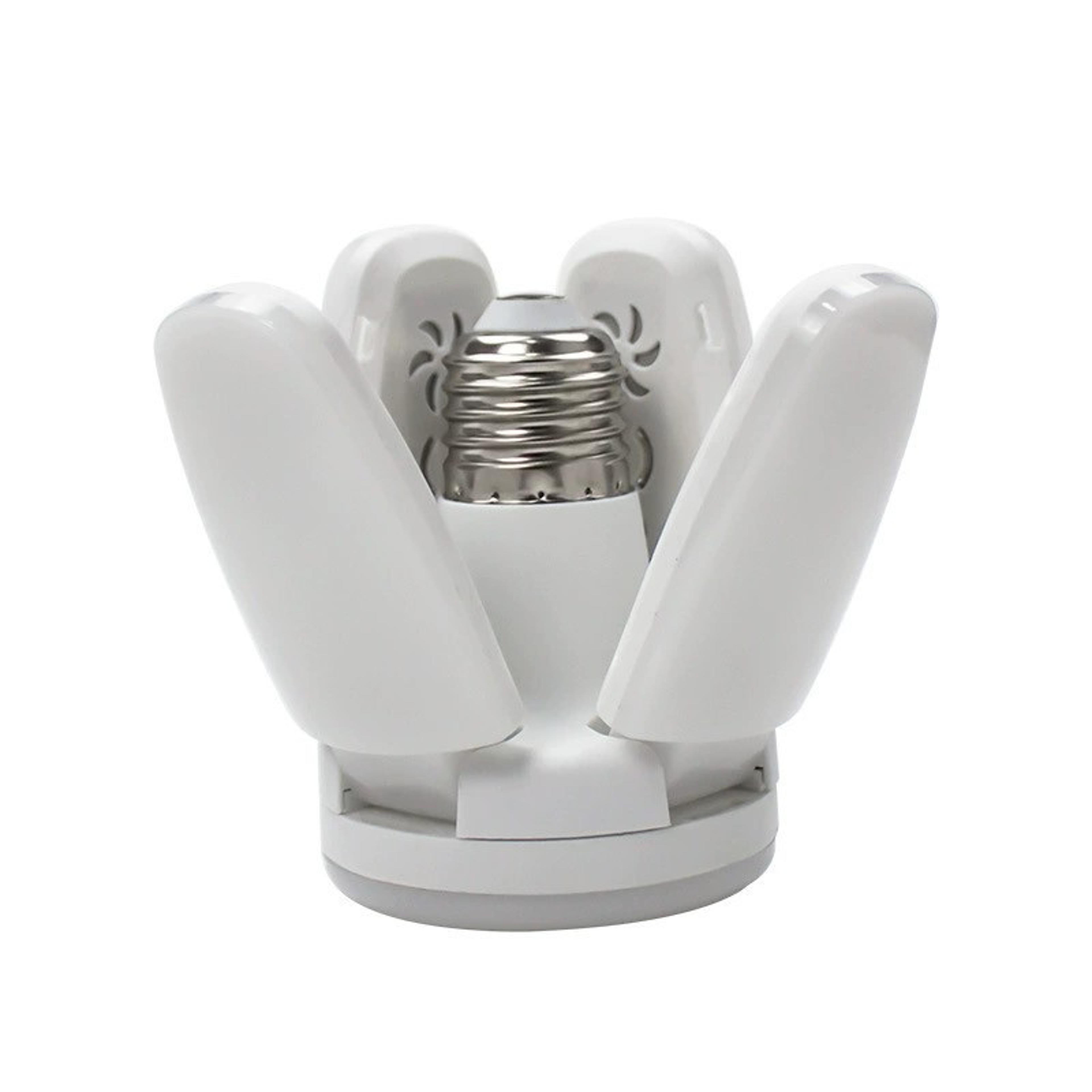 four leaf folding light bulb, super bright lighting for living room, home, warehouse, garage, corridor, entrance hall