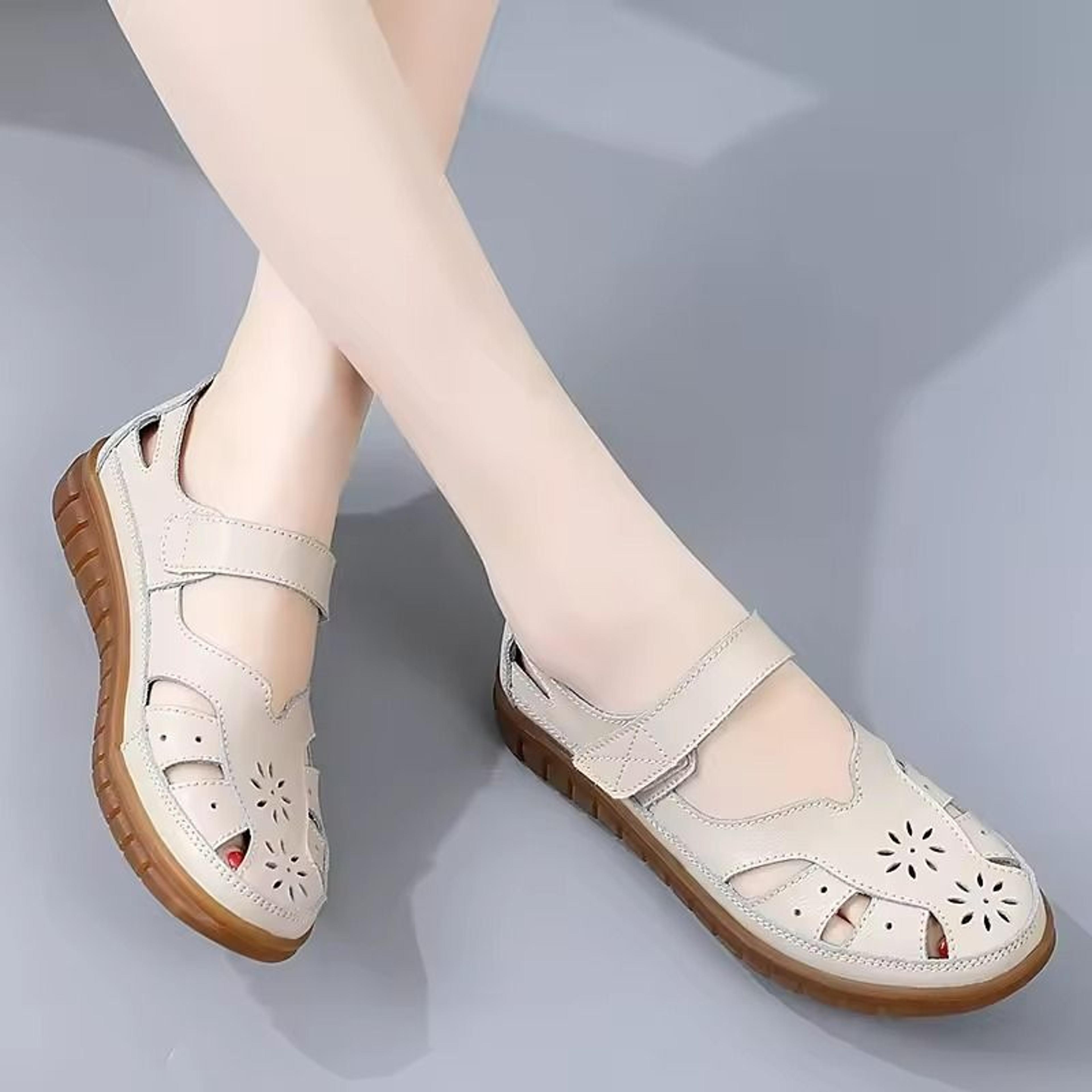 womens covered toe summer sandals – comfortable flat walking beach shoes